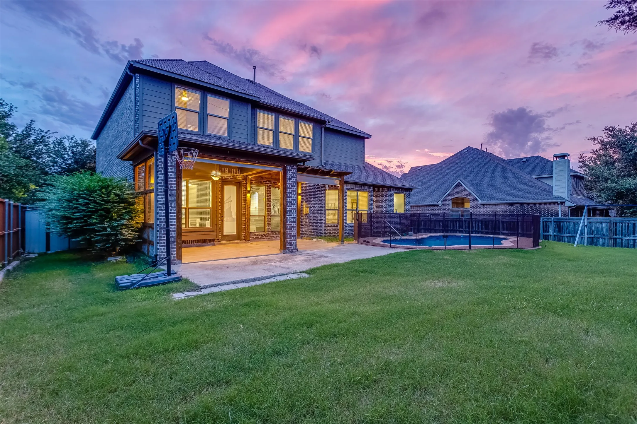 Single Family Residence For Rent in Collin County , 7604 Cindy Lane, Sachse, Texas 75048, 4 Bedroom, 4 Bathroom, 2 Garage spaces, 3,084 Sqft, built in 2012, mls#21398652, Real Estate Agent in Sachse, Homes For Rent in Collin county, Homes For Rent in Sachse, Realtor in Sachse Texas, Real Estate Brokerage Independent Realty Texas, Luminita Cordes Realtor
