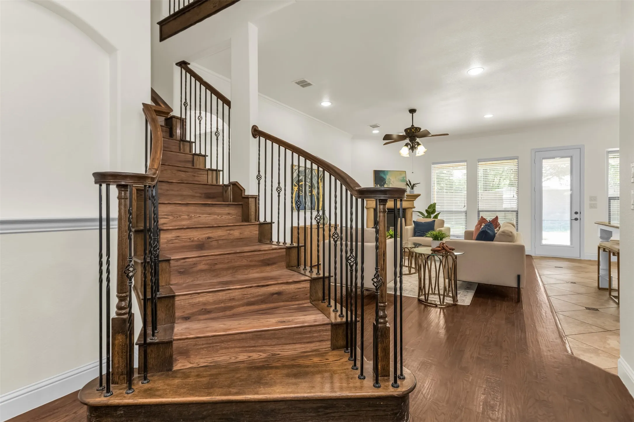 Single Family Residence For Rent in Collin County , 7604 Cindy Lane, Sachse, Texas 75048, 4 Bedroom, 4 Bathroom, 2 Garage spaces, 3,084 Sqft, built in 2012, mls#21398652, Real Estate Agent in Sachse, Homes For Rent in Collin county, Homes For Rent in Sachse, Realtor in Sachse Texas, Real Estate Brokerage Independent Realty Texas, Luminita Cordes Realtor