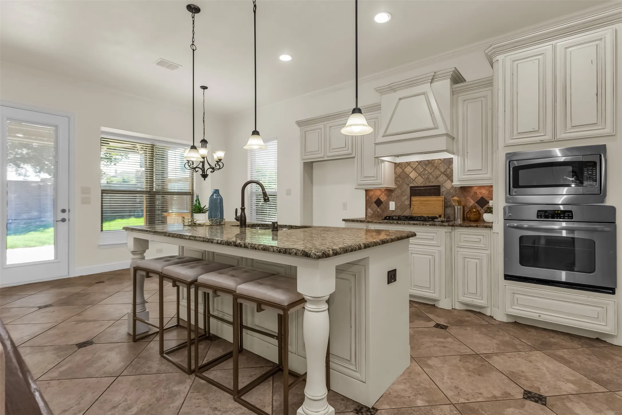 Single Family Residence For Rent in Collin County , 7604 Cindy Lane, Sachse, Texas 75048, 4 Bedroom, 4 Bathroom, 2 Garage spaces, 3,084 Sqft, built in 2012, mls#21398652, Real Estate Agent in Sachse, Homes For Rent in Collin county, Homes For Rent in Sachse, Realtor in Sachse Texas, Real Estate Brokerage Independent Realty Texas, Luminita Cordes Realtor