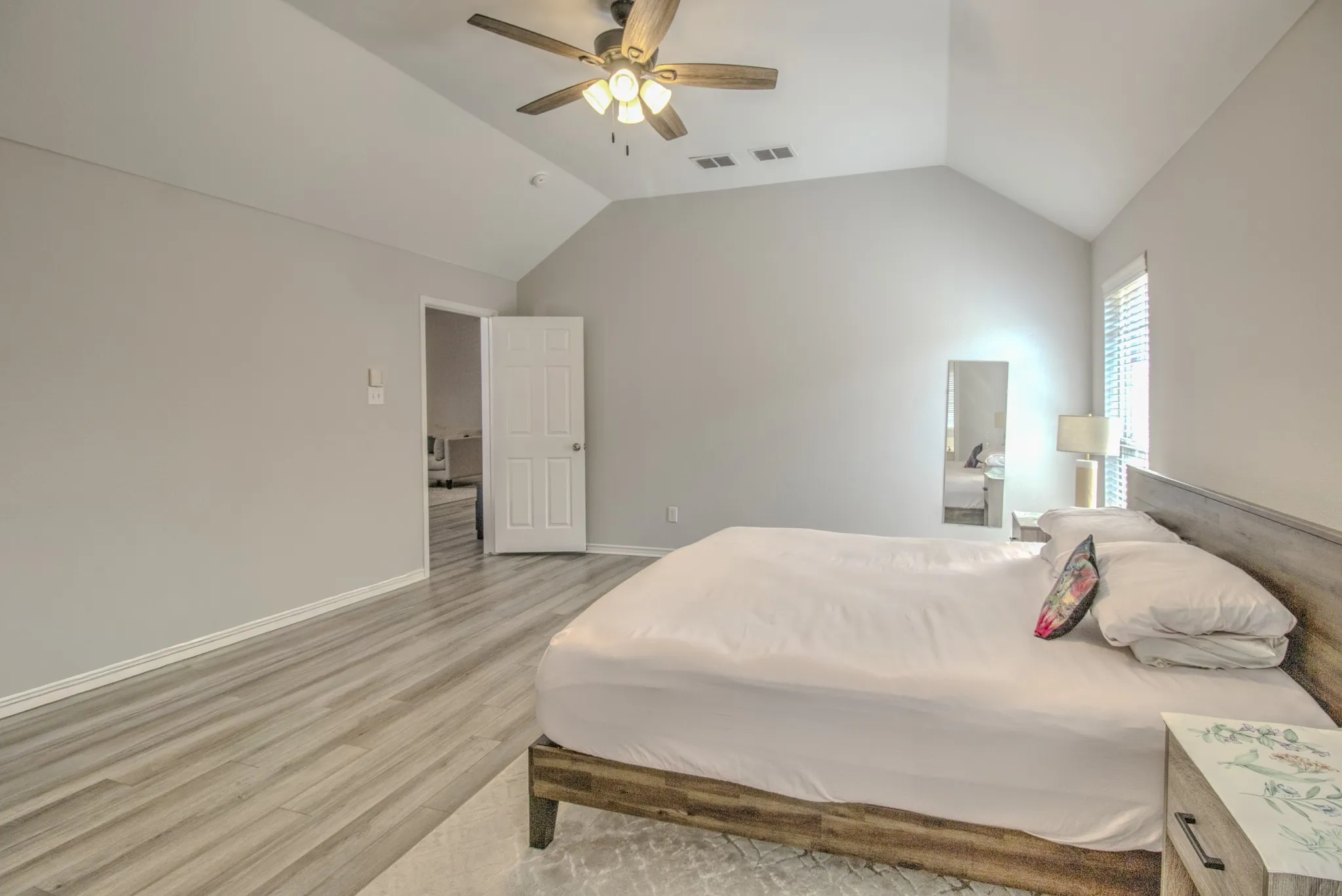 Single Family Residence For Rent in Denton County , 9453 Mirror Fountain Circle, Frisco, Texas 75033, 4 Bedroom, 2 Bathroom, 2 Garage spaces, 2,238 Sqft, built in 2005, mls#21398468, Real Estate Agent in Frisco, Homes For Rent in Denton county, Homes For Rent in Frisco, Realtor in Frisco Texas, Real Estate Brokerage Independent Realty Texas, Luminita Cordes Realtor