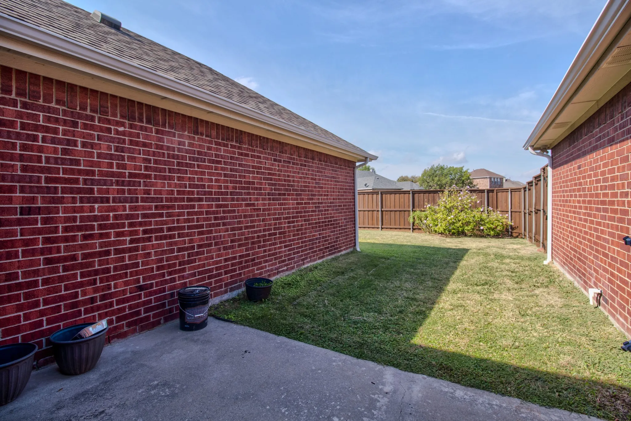 Single Family Residence For Rent in Denton County , 9453 Mirror Fountain Circle, Frisco, Texas 75033, 4 Bedroom, 2 Bathroom, 2 Garage spaces, 2,238 Sqft, built in 2005, mls#21398468, Real Estate Agent in Frisco, Homes For Rent in Denton county, Homes For Rent in Frisco, Realtor in Frisco Texas, Real Estate Brokerage Independent Realty Texas, Luminita Cordes Realtor