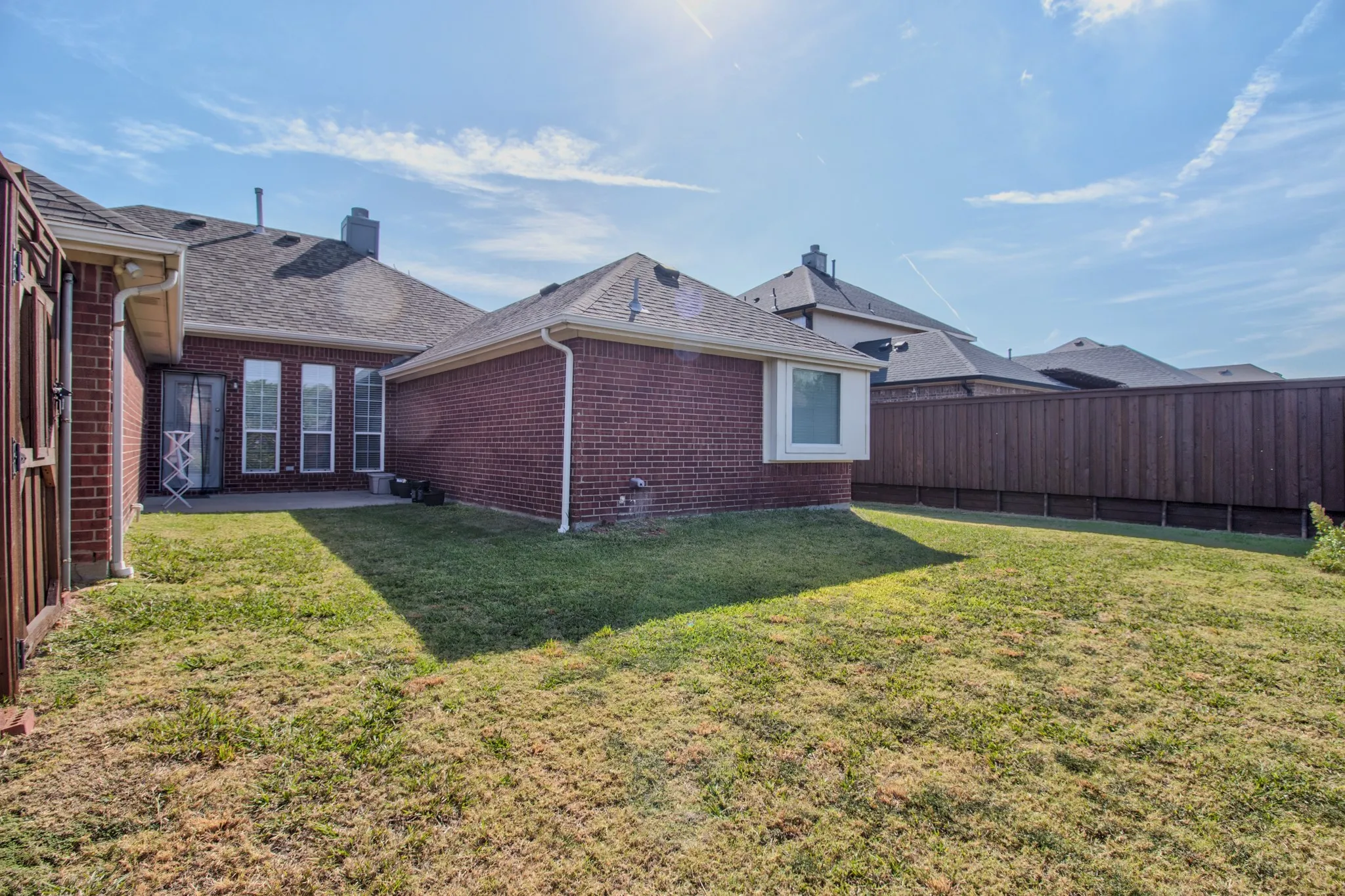 Single Family Residence For Rent in Denton County , 9453 Mirror Fountain Circle, Frisco, Texas 75033, 4 Bedroom, 2 Bathroom, 2 Garage spaces, 2,238 Sqft, built in 2005, mls#21398468, Real Estate Agent in Frisco, Homes For Rent in Denton county, Homes For Rent in Frisco, Realtor in Frisco Texas, Real Estate Brokerage Independent Realty Texas, Luminita Cordes Realtor