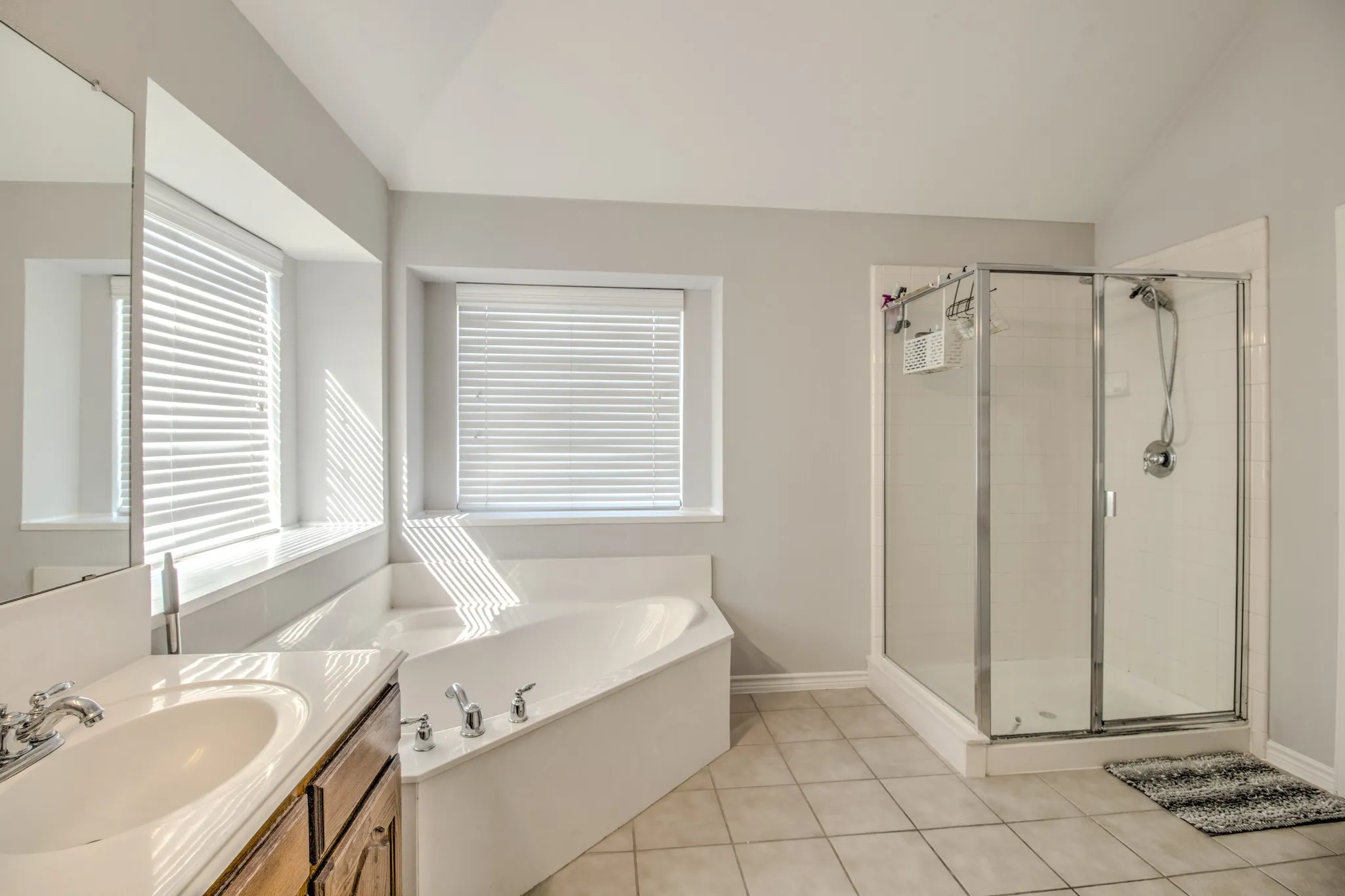 Garden Tub, with Separate shower in the Master Bath.