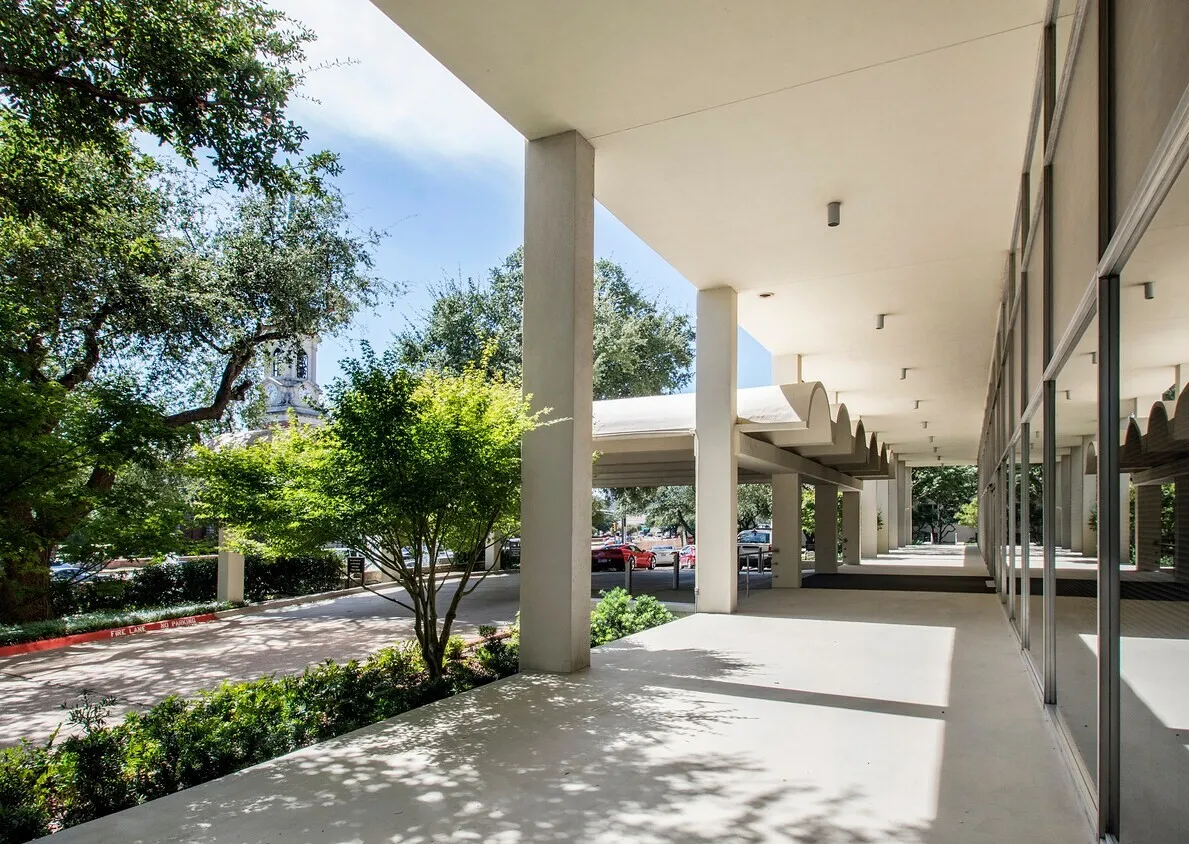 Office For Sale in Dallas County , 6211 W Northwest Highway C100, Dallas, Texas 75225, 0, 0, Garage spaces, 0 Sqft, built in 1966, mls#21399659, Real Estate Agent in Dallas, Homes For Sale in Dallas county, Homes For Sale in Dallas, Realtor in Dallas Texas, Real Estate Brokerage Independent Realty Texas, Luminita Cordes Realtor