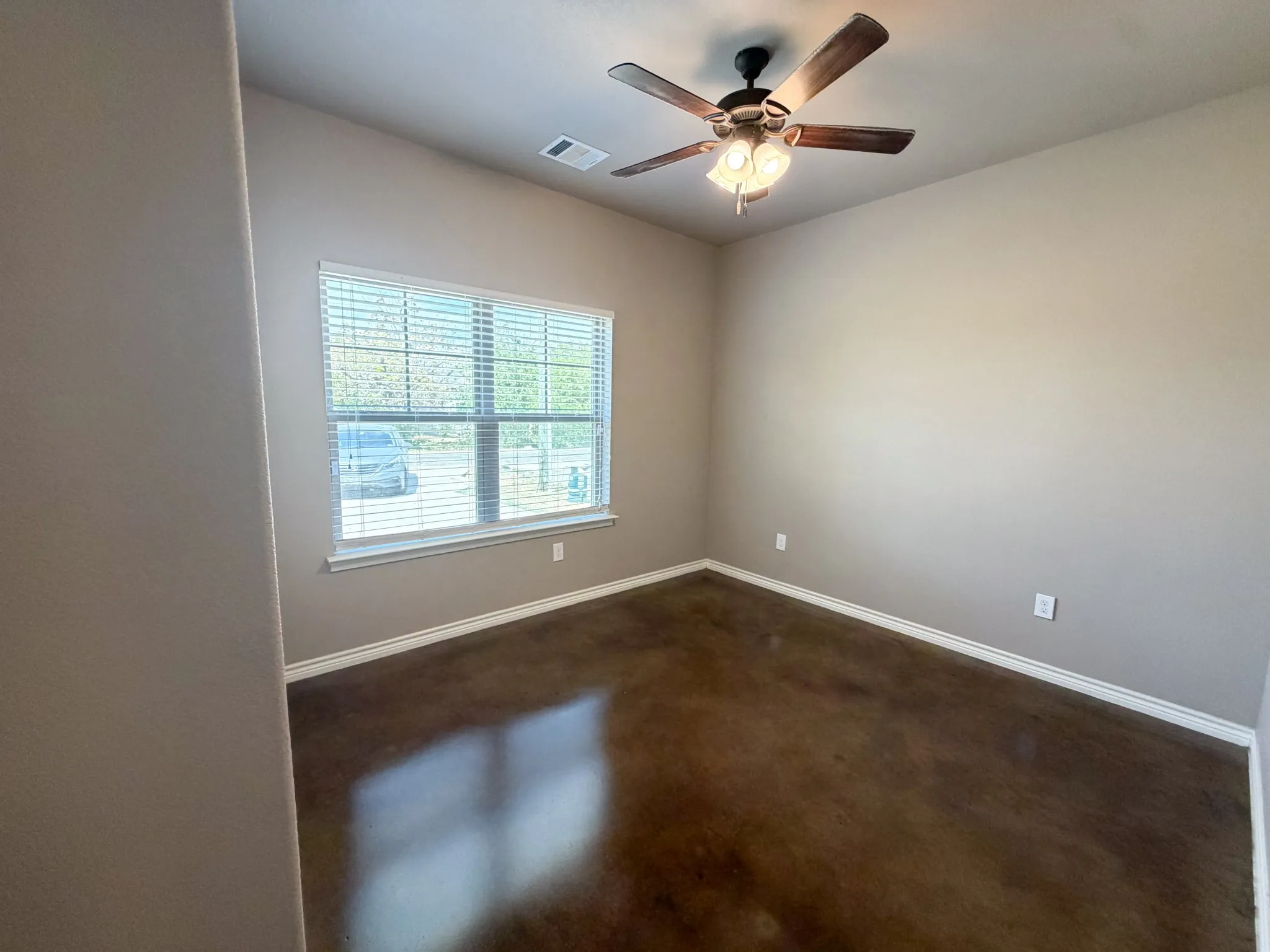 Single Family Residence For Rent in Ellis County , 161 E Canton Street, Palmer, Texas 75152, 3 Bedroom, 2 Bathroom, Garage spaces, 1,350 Sqft, built in 2017, mls#21399664, Real Estate Agent in Palmer, Homes For Rent in Ellis county, Homes For Rent in Palmer, Realtor in Palmer Texas, Real Estate Brokerage Independent Realty Texas, Luminita Cordes Realtor