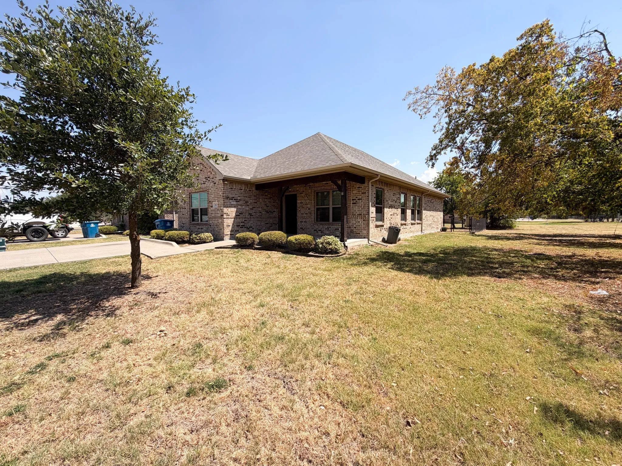 Single Family Residence For Rent in Ellis County , 161 E Canton Street, Palmer, Texas 75152, 3 Bedroom, 2 Bathroom, Garage spaces, 1,350 Sqft, built in 2017, mls#21399664, Real Estate Agent in Palmer, Homes For Rent in Ellis county, Homes For Rent in Palmer, Realtor in Palmer Texas, Real Estate Brokerage Independent Realty Texas, Luminita Cordes Realtor