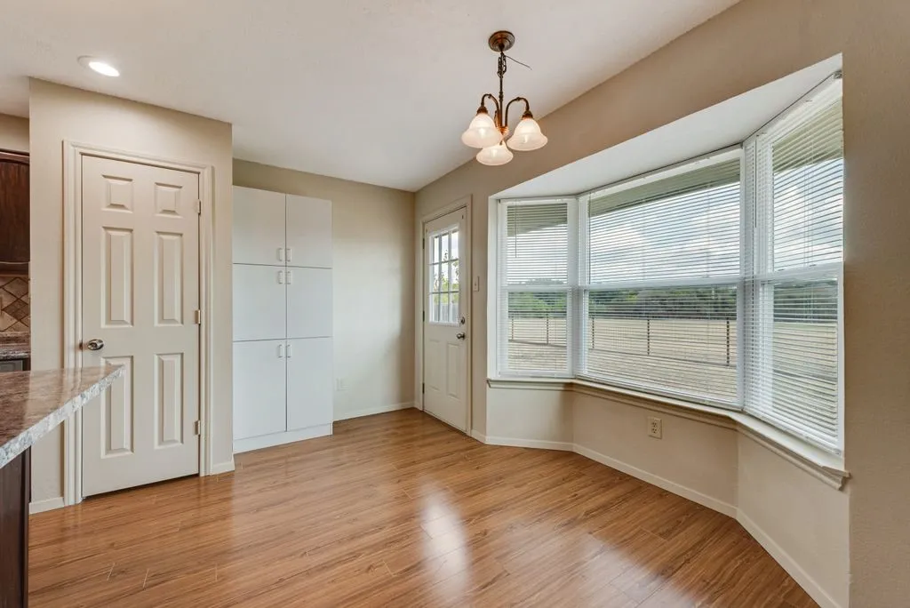 Single Family Residence For Rent in Tarrant County , 5604 Maurie Drive, Haltom City, Texas 76148, 3 Bedroom, 2 Bathroom, 2 Garage spaces, 1,484 Sqft, built in 1987, mls#21397436, Real Estate Agent in Haltom City, Homes For Rent in Tarrant county, Homes For Rent in Haltom City, Realtor in Haltom City Texas, Real Estate Brokerage Independent Realty Texas, Luminita Cordes Realtor