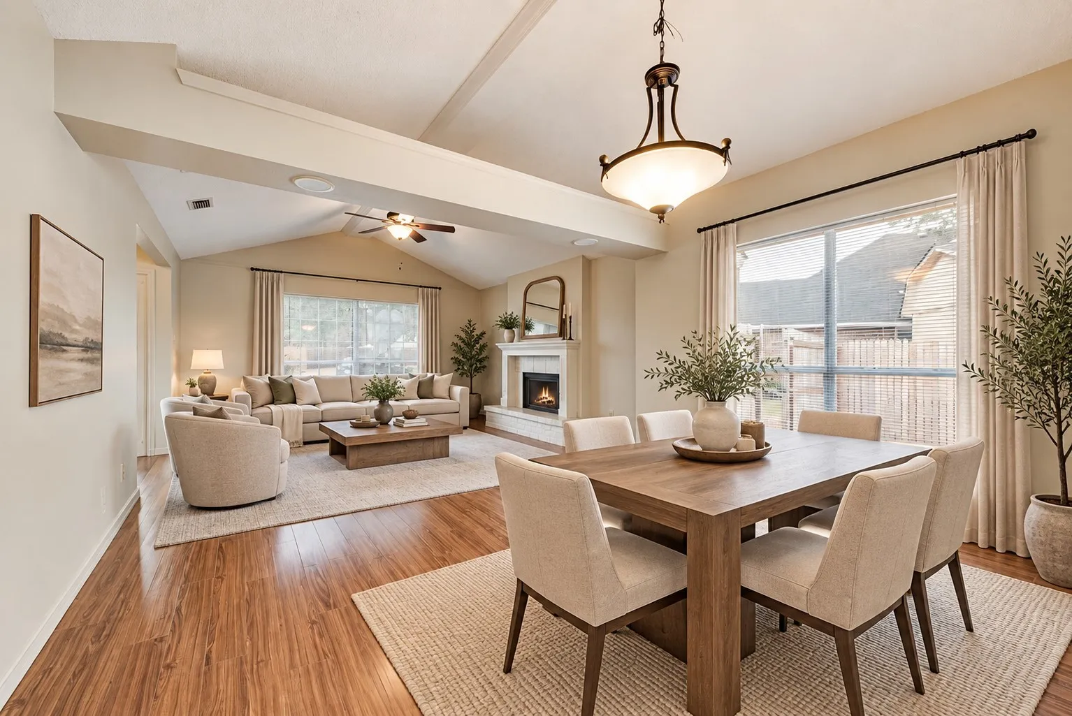 Single Family Residence For Rent in Tarrant County , 5604 Maurie Drive, Haltom City, Texas 76148, 3 Bedroom, 2 Bathroom, 2 Garage spaces, 1,484 Sqft, built in 1987, mls#21397436, Real Estate Agent in Haltom City, Homes For Rent in Tarrant county, Homes For Rent in Haltom City, Realtor in Haltom City Texas, Real Estate Brokerage Independent Realty Texas, Luminita Cordes Realtor