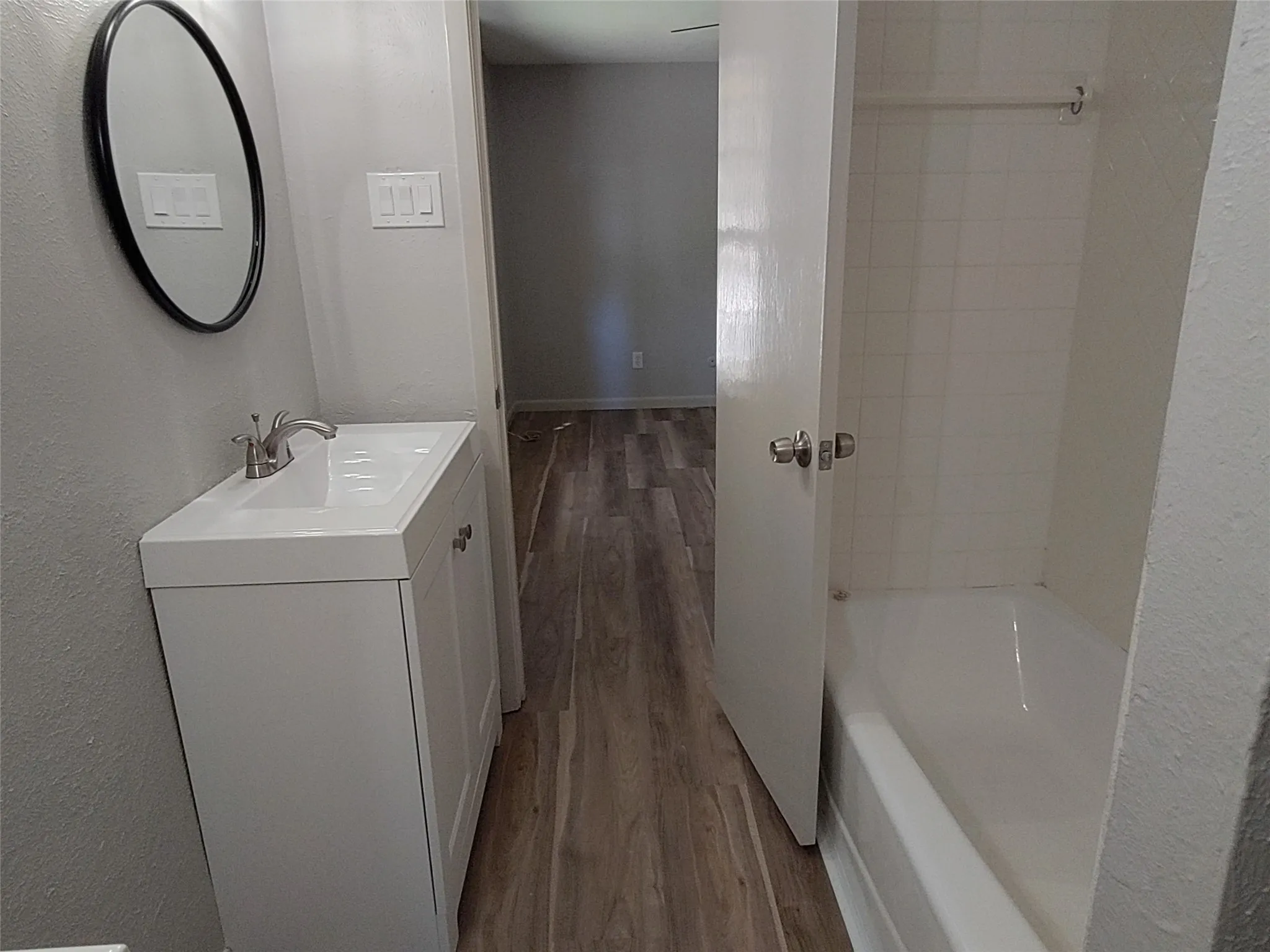 Townhouse For Rent in Tarrant County , 1611 Cindy Court, Arlington, Texas 76012, 3 Bedroom, 2 Bathroom, 2 Garage spaces, 1,430 Sqft, built in 1968, mls#21399672, Real Estate Agent in Arlington, Homes For Rent in Tarrant county, Homes For Rent in Arlington, Realtor in Arlington Texas, Real Estate Brokerage Independent Realty Texas, Luminita Cordes Realtor