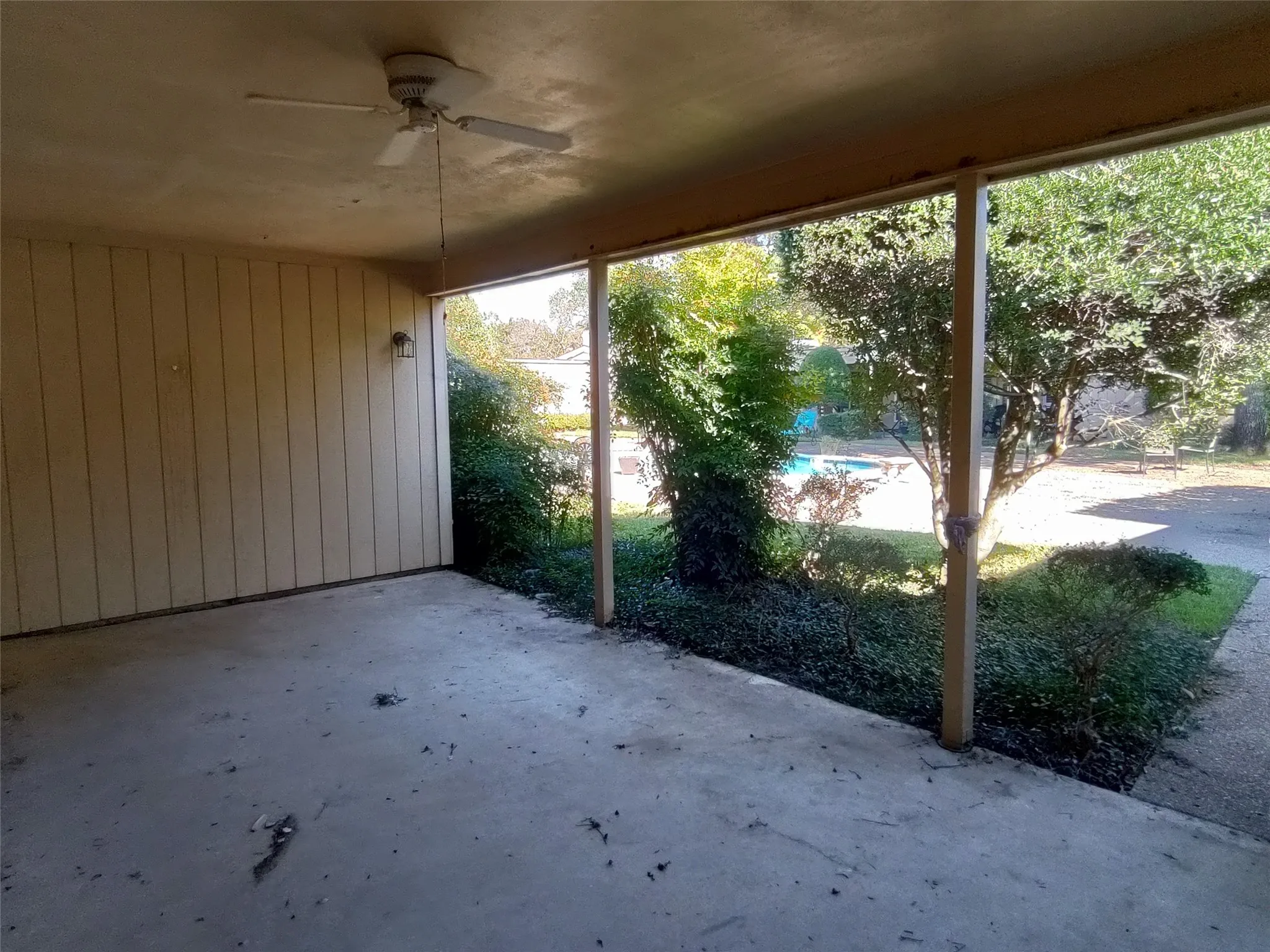 Townhouse For Rent in Tarrant County , 1611 Cindy Court, Arlington, Texas 76012, 3 Bedroom, 2 Bathroom, 2 Garage spaces, 1,430 Sqft, built in 1968, mls#21399672, Real Estate Agent in Arlington, Homes For Rent in Tarrant county, Homes For Rent in Arlington, Realtor in Arlington Texas, Real Estate Brokerage Independent Realty Texas, Luminita Cordes Realtor