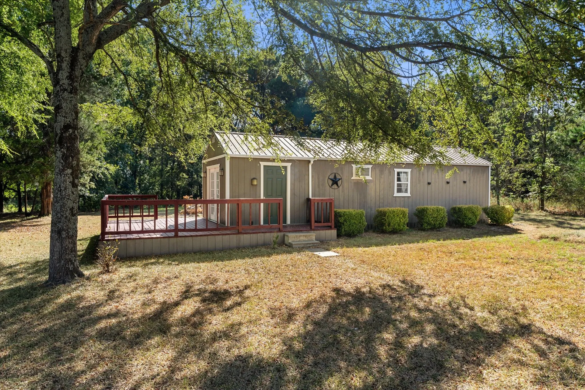 Single Family Residence For Sale in Titus County , 6170 N US Highway 271, Mt Pleasant, Texas 75455, 3 Bedroom, 3 Bathroom, Garage spaces, 2,433 Sqft, built in 1993, mls#21399347, Real Estate Agent in Mt Pleasant, Homes For Sale in Titus county, Homes For Sale in Mt Pleasant, Realtor in Mt Pleasant Texas, Real Estate Brokerage Independent Realty Texas, Luminita Cordes Realtor