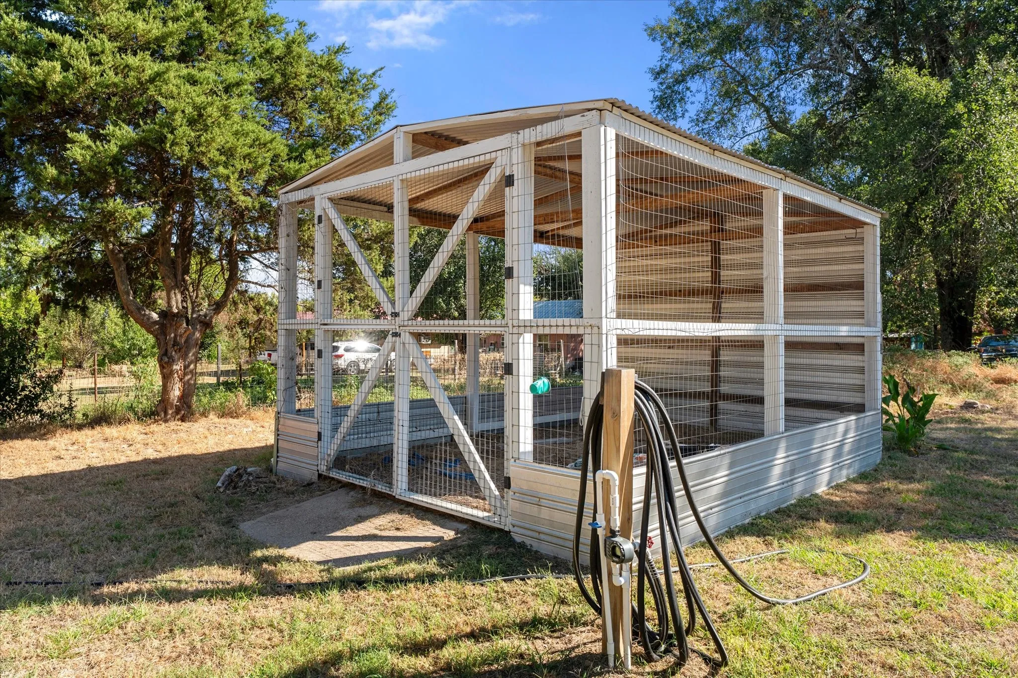 Single Family Residence For Sale in Titus County , 6170 N US Highway 271, Mt Pleasant, Texas 75455, 3 Bedroom, 3 Bathroom, Garage spaces, 2,433 Sqft, built in 1993, mls#21399347, Real Estate Agent in Mt Pleasant, Homes For Sale in Titus county, Homes For Sale in Mt Pleasant, Realtor in Mt Pleasant Texas, Real Estate Brokerage Independent Realty Texas, Luminita Cordes Realtor