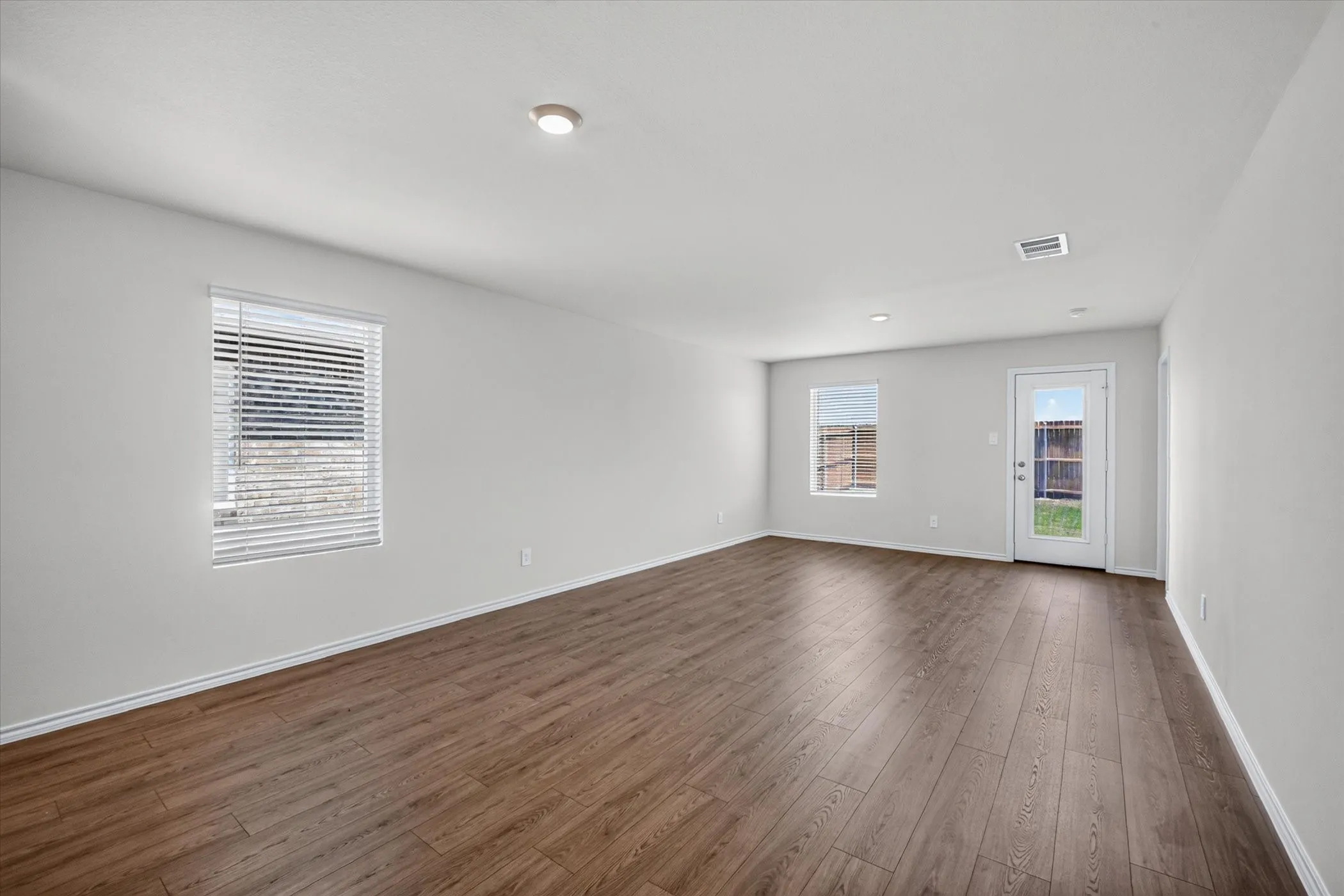 Single Family Residence For Rent in Collin County , 1813 Potomac Lane, Blue Ridge, Texas 75424, 3 Bedroom, 2 Bathroom, 2 Garage spaces, 1,334 Sqft, built in 2026, mls#21399677, Real Estate Agent in Blue Ridge, Homes For Rent in Collin county, Homes For Rent in Blue Ridge, Realtor in Blue Ridge Texas, Real Estate Brokerage Independent Realty Texas, Luminita Cordes Realtor