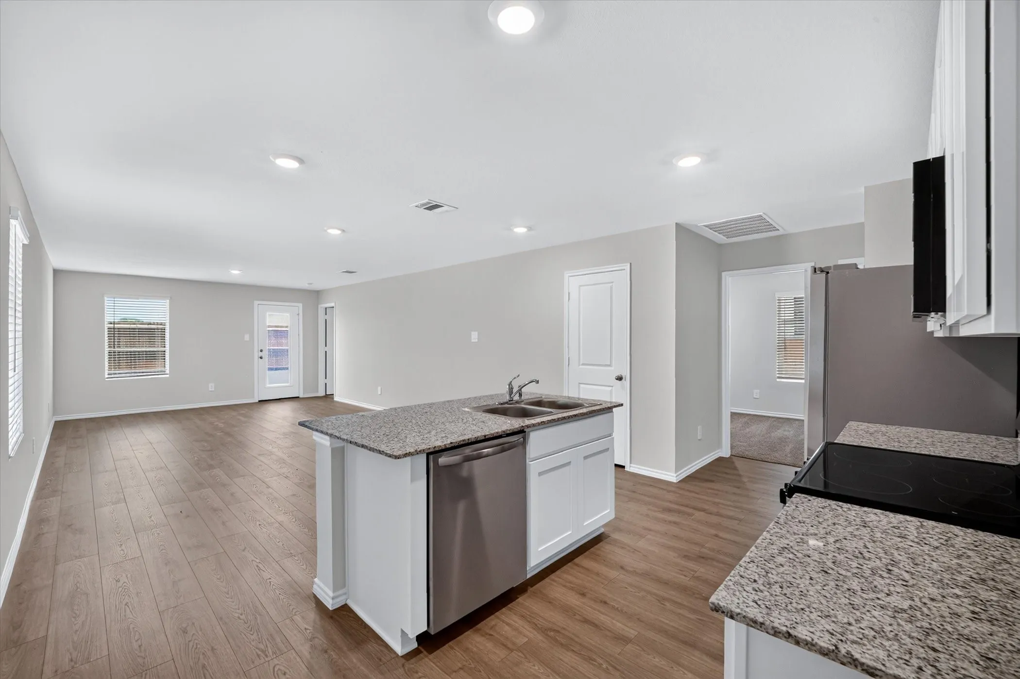 Single Family Residence For Rent in Collin County , 1813 Potomac Lane, Blue Ridge, Texas 75424, 3 Bedroom, 2 Bathroom, 2 Garage spaces, 1,334 Sqft, built in 2026, mls#21399677, Real Estate Agent in Blue Ridge, Homes For Rent in Collin county, Homes For Rent in Blue Ridge, Realtor in Blue Ridge Texas, Real Estate Brokerage Independent Realty Texas, Luminita Cordes Realtor