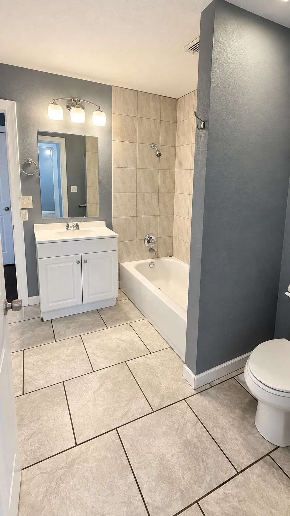 Main Bathroom