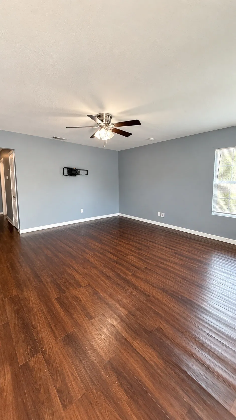 Single Family Residence For Rent in Taylor County , 2501 S 18th Street, Abilene, Texas 79605, 3 Bedroom, 2 Bathroom, Garage spaces, 1,280 Sqft, built in 1948, mls#21399686, Real Estate Agent in Abilene, Homes For Rent in Taylor county, Homes For Rent in Abilene, Realtor in Abilene Texas, Real Estate Brokerage Independent Realty Texas, Luminita Cordes Realtor