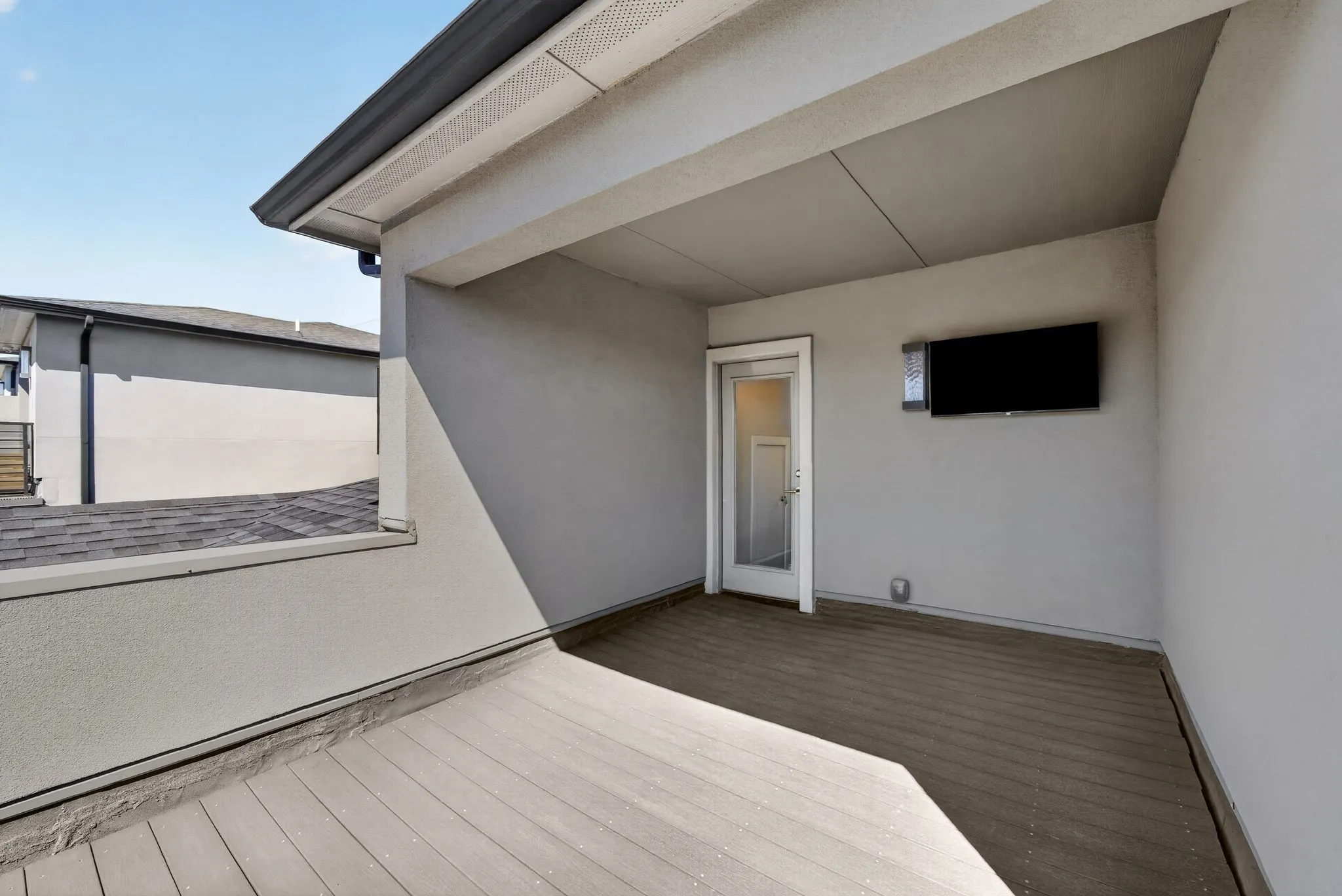 Single Family Residence For Sale in Dallas County , 4126 Entrada Way, Dallas, Texas 75219, 3 Bedroom, 5 Bathroom, 2 Garage spaces, 2,960 Sqft, built in 2019, mls#21399129, Real Estate Agent in Dallas, Homes For Sale in Dallas county, Homes For Sale in Dallas, Realtor in Dallas Texas, Real Estate Brokerage Independent Realty Texas, Luminita Cordes Realtor