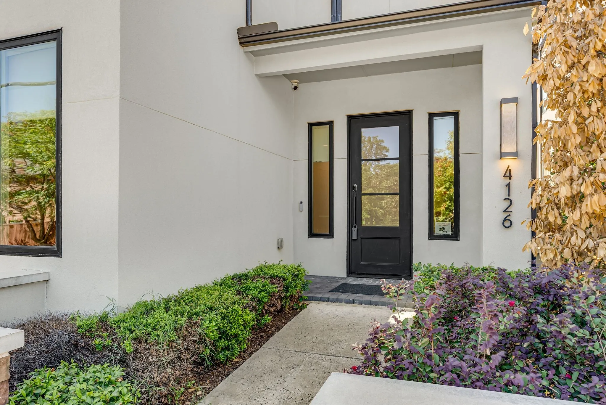 Single Family Residence For Sale in Dallas County , 4126 Entrada Way, Dallas, Texas 75219, 3 Bedroom, 5 Bathroom, 2 Garage spaces, 2,960 Sqft, built in 2019, mls#21399129, Real Estate Agent in Dallas, Homes For Sale in Dallas county, Homes For Sale in Dallas, Realtor in Dallas Texas, Real Estate Brokerage Independent Realty Texas, Luminita Cordes Realtor