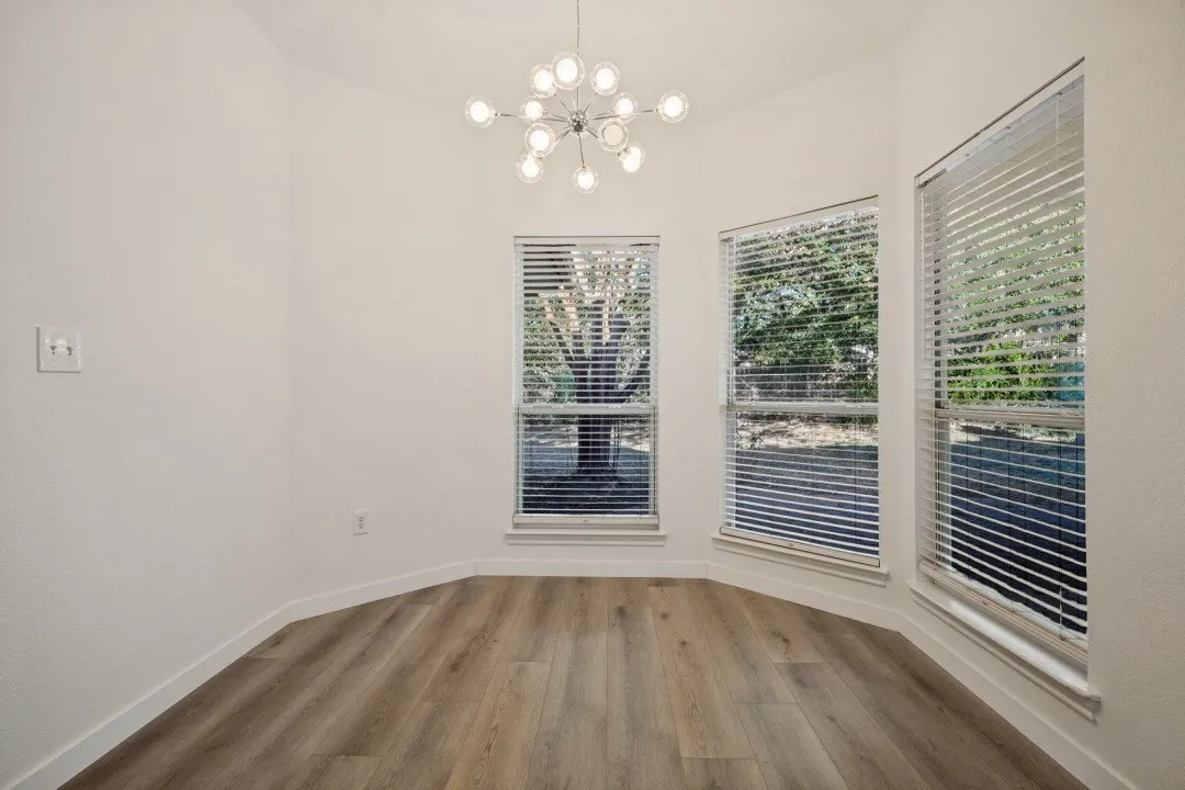Single Family Residence For Sale in Denton County , 2104 Leslie Street, Denton, Texas 76205, 3 Bedroom, 2 Bathroom, 2 Garage spaces, 1,436 Sqft, built in 2001, mls#21397343, Real Estate Agent in Denton, Homes For Sale in Denton county, Homes For Sale in Denton, Realtor in Denton Texas, Real Estate Brokerage Independent Realty Texas, Luminita Cordes Realtor