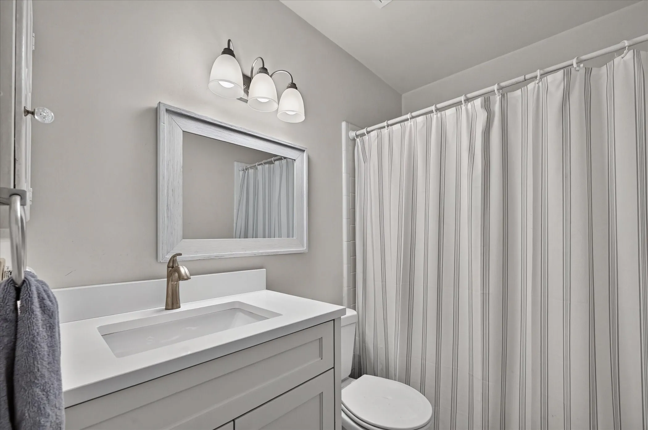 Hall bath