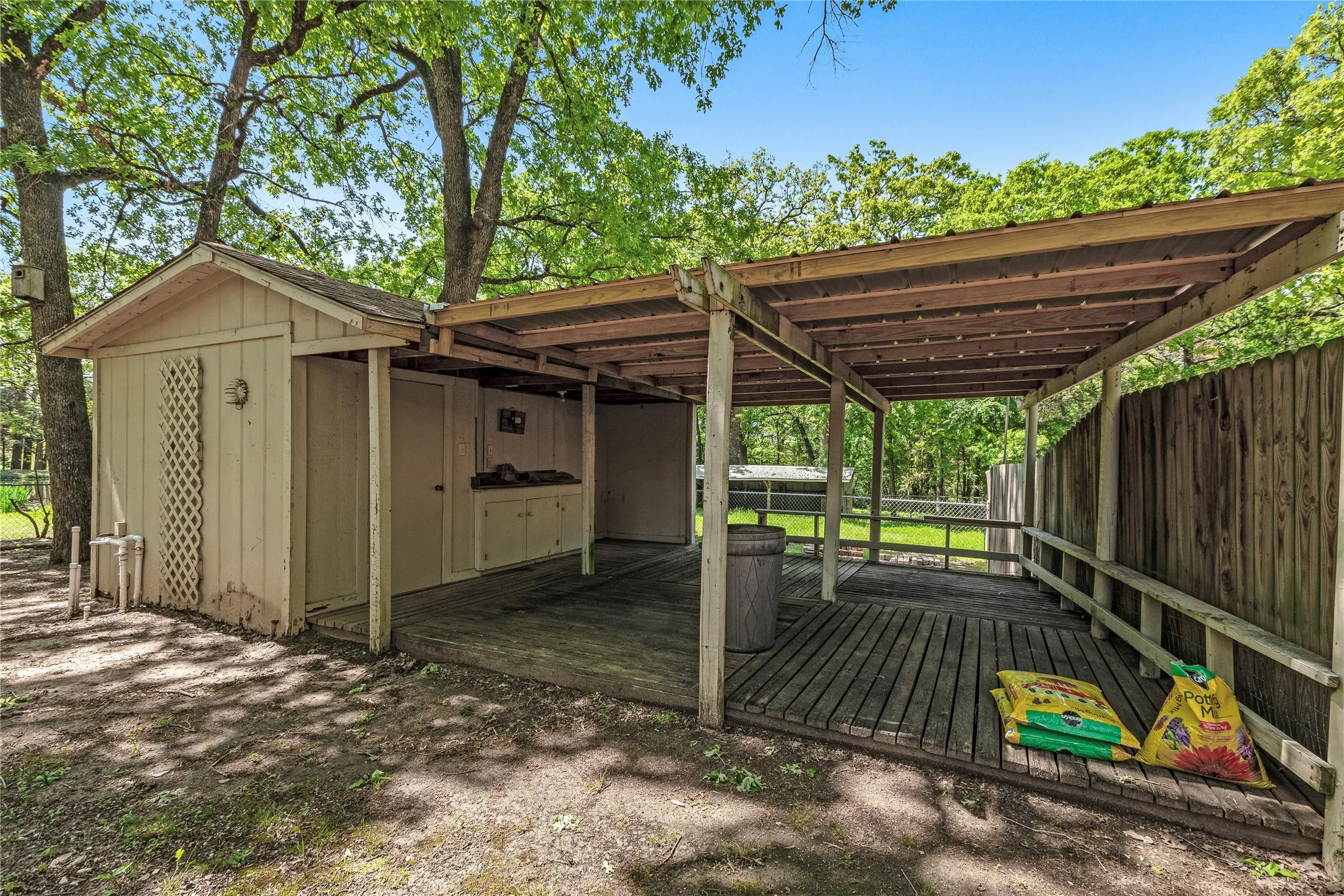 Storage, potting shed