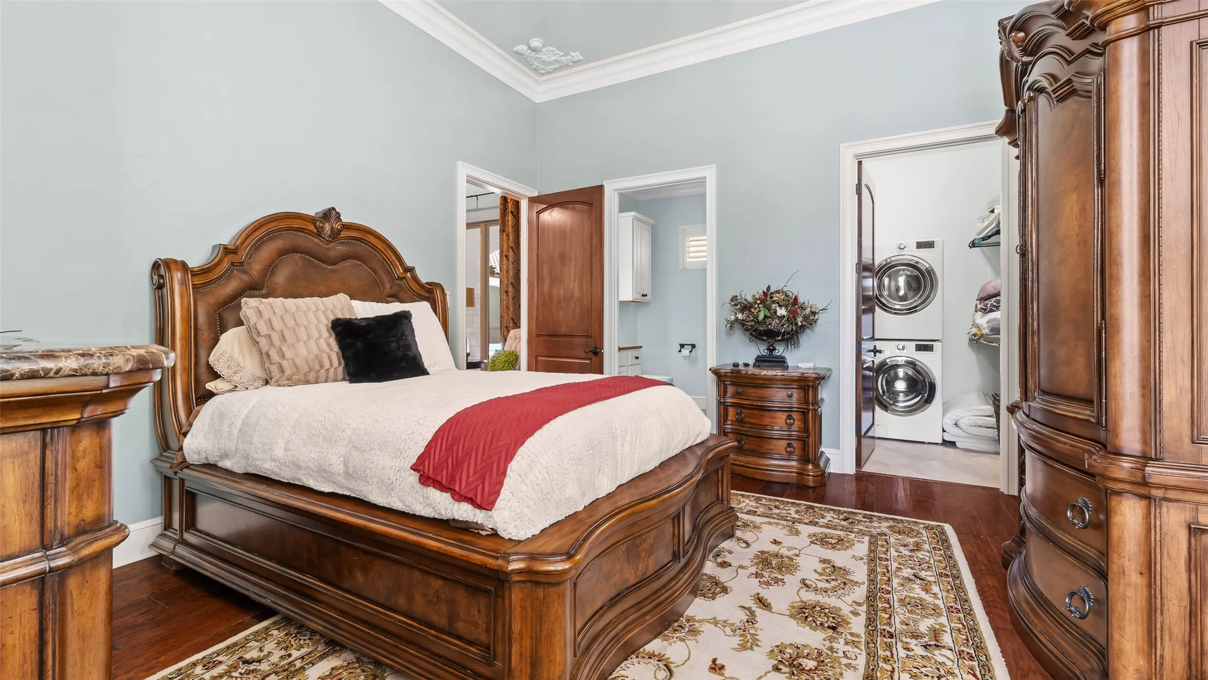 Single Family Residence For Sale in Bowie County , 1 Shillings Pl, Texarkana, Texas 75503, 5 Bedroom, 6 Bathroom, 10 Garage spaces, 6,218 Sqft, built in 2013, mls#21398720, Real Estate Agent in Texarkana, Homes For Sale in Bowie county, Homes For Sale in Texarkana, Realtor in Texarkana Texas, Real Estate Brokerage Independent Realty Texas, Luminita Cordes Realtor