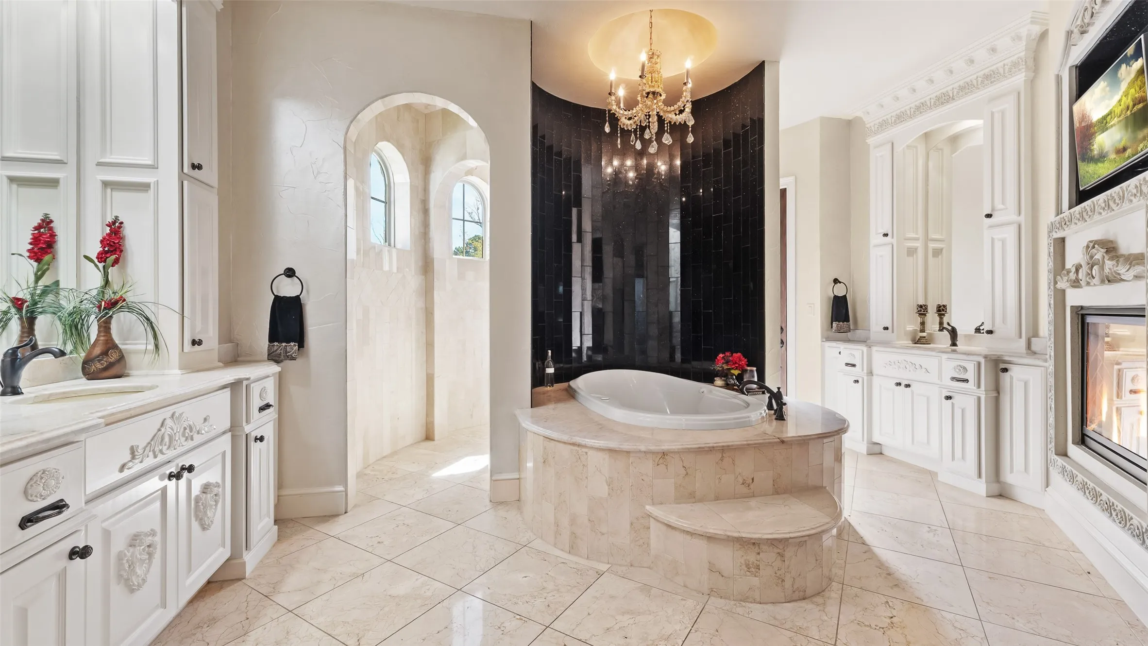 Single Family Residence For Sale in Bowie County , 1 Shillings Pl, Texarkana, Texas 75503, 5 Bedroom, 6 Bathroom, 10 Garage spaces, 6,218 Sqft, built in 2013, mls#21398720, Real Estate Agent in Texarkana, Homes For Sale in Bowie county, Homes For Sale in Texarkana, Realtor in Texarkana Texas, Real Estate Brokerage Independent Realty Texas, Luminita Cordes Realtor