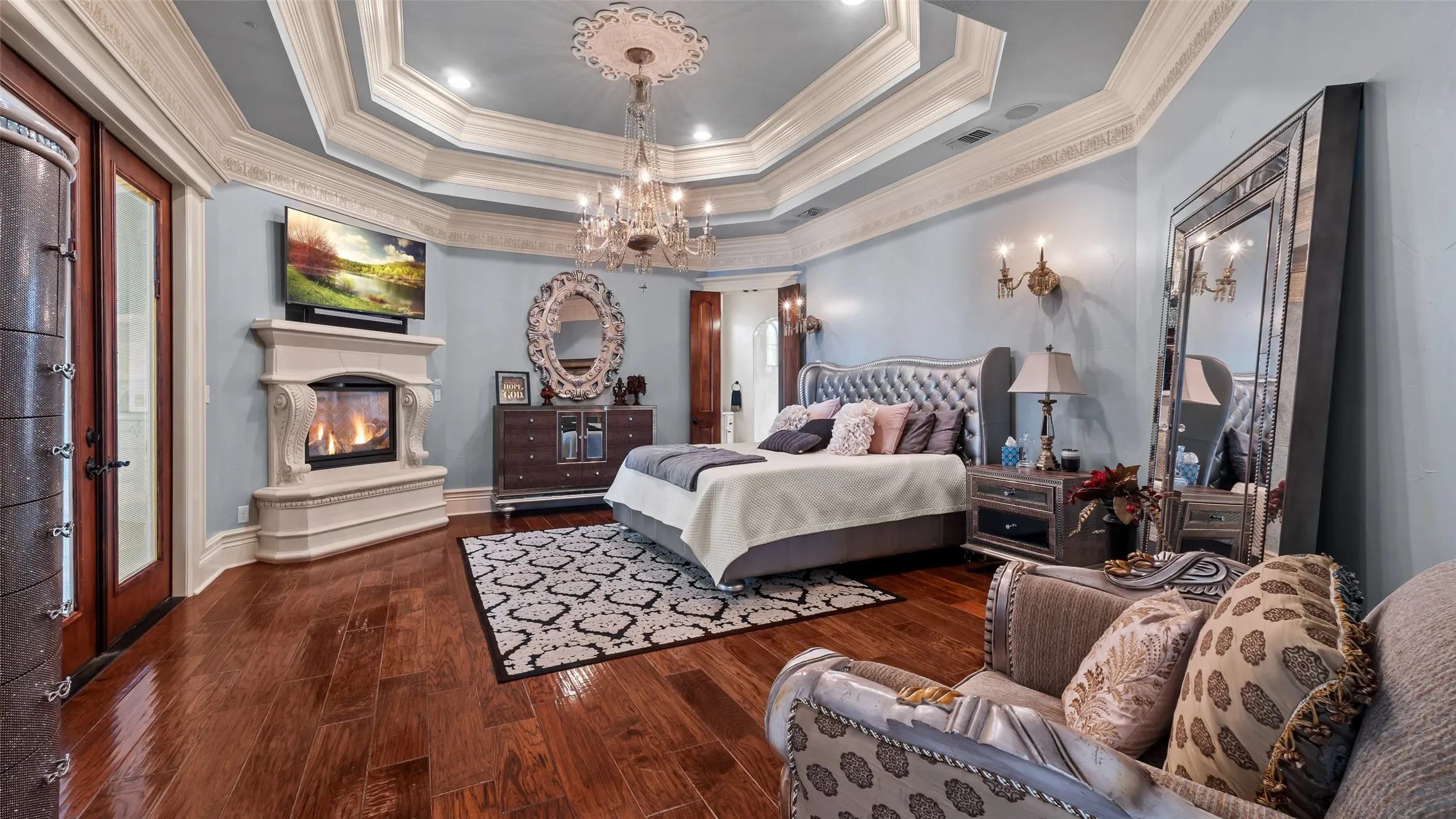 Single Family Residence For Sale in Bowie County , 1 Shillings Pl, Texarkana, Texas 75503, 5 Bedroom, 6 Bathroom, 10 Garage spaces, 6,218 Sqft, built in 2013, mls#21398720, Real Estate Agent in Texarkana, Homes For Sale in Bowie county, Homes For Sale in Texarkana, Realtor in Texarkana Texas, Real Estate Brokerage Independent Realty Texas, Luminita Cordes Realtor