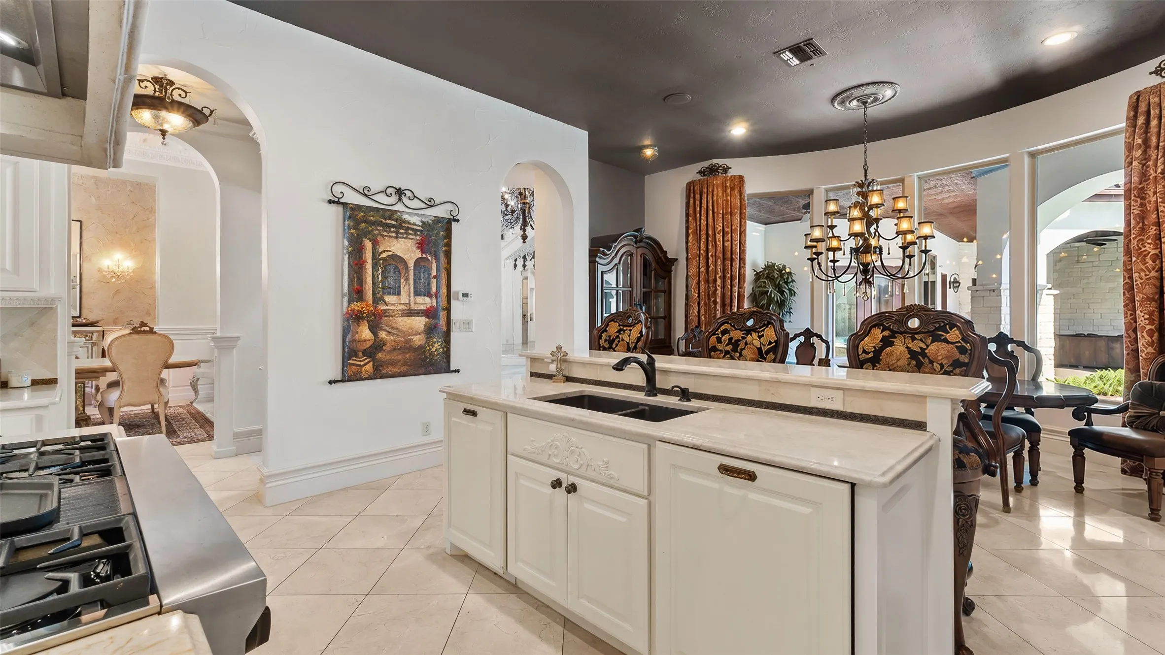 Single Family Residence For Sale in Bowie County , 1 Shillings Pl, Texarkana, Texas 75503, 5 Bedroom, 6 Bathroom, 10 Garage spaces, 6,218 Sqft, built in 2013, mls#21398720, Real Estate Agent in Texarkana, Homes For Sale in Bowie county, Homes For Sale in Texarkana, Realtor in Texarkana Texas, Real Estate Brokerage Independent Realty Texas, Luminita Cordes Realtor