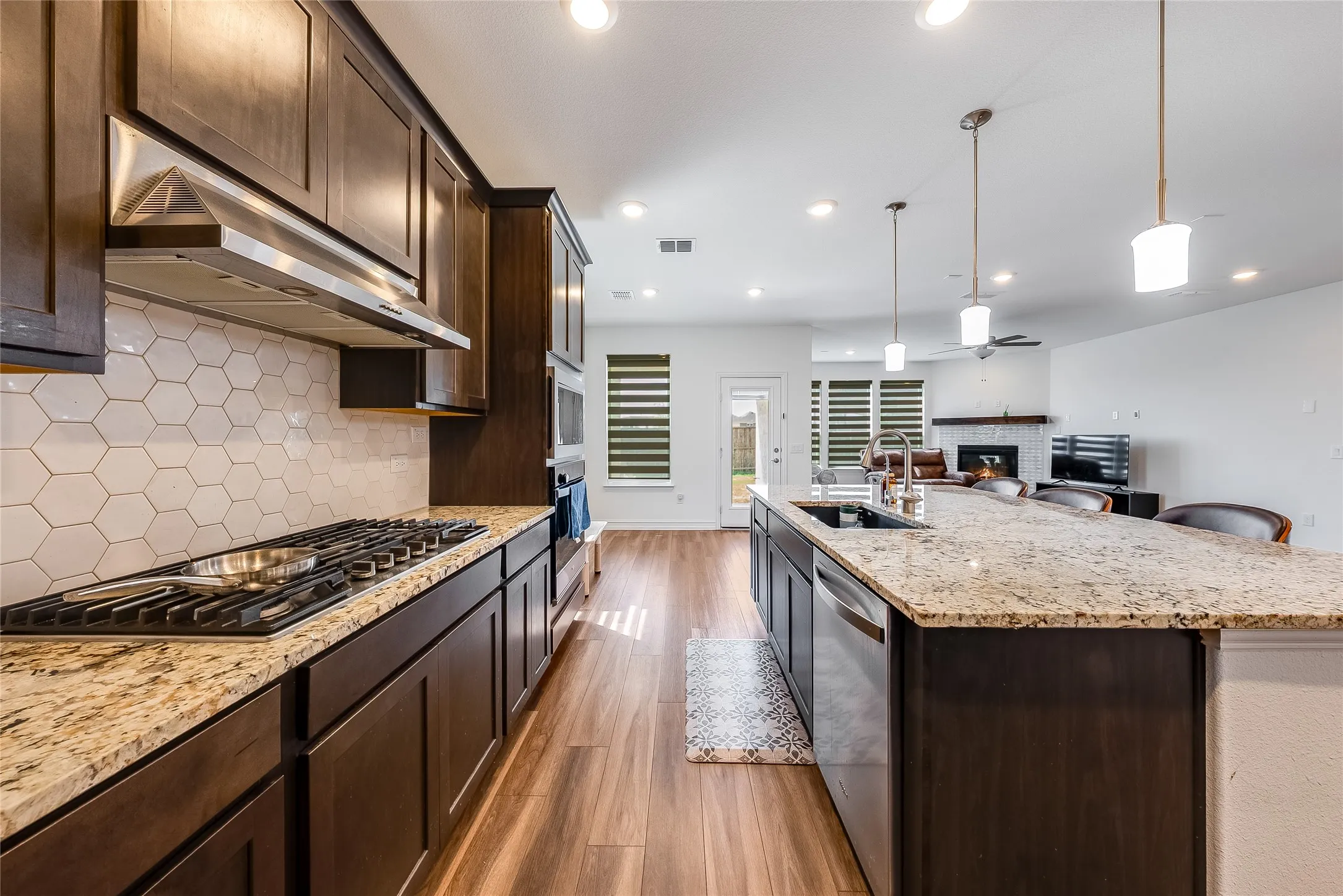 Single Family Residence For Sale in Collin County , 1420 David Drive, Anna, Texas 75409, 4 Bedroom, 3 Bathroom, 2 Garage spaces, 3,320 Sqft, built in 2024, mls#21389788, Real Estate Agent in Anna, Homes For Sale in Collin county, Homes For Sale in Anna, Realtor in Anna Texas, Real Estate Brokerage Independent Realty Texas, Luminita Cordes Realtor