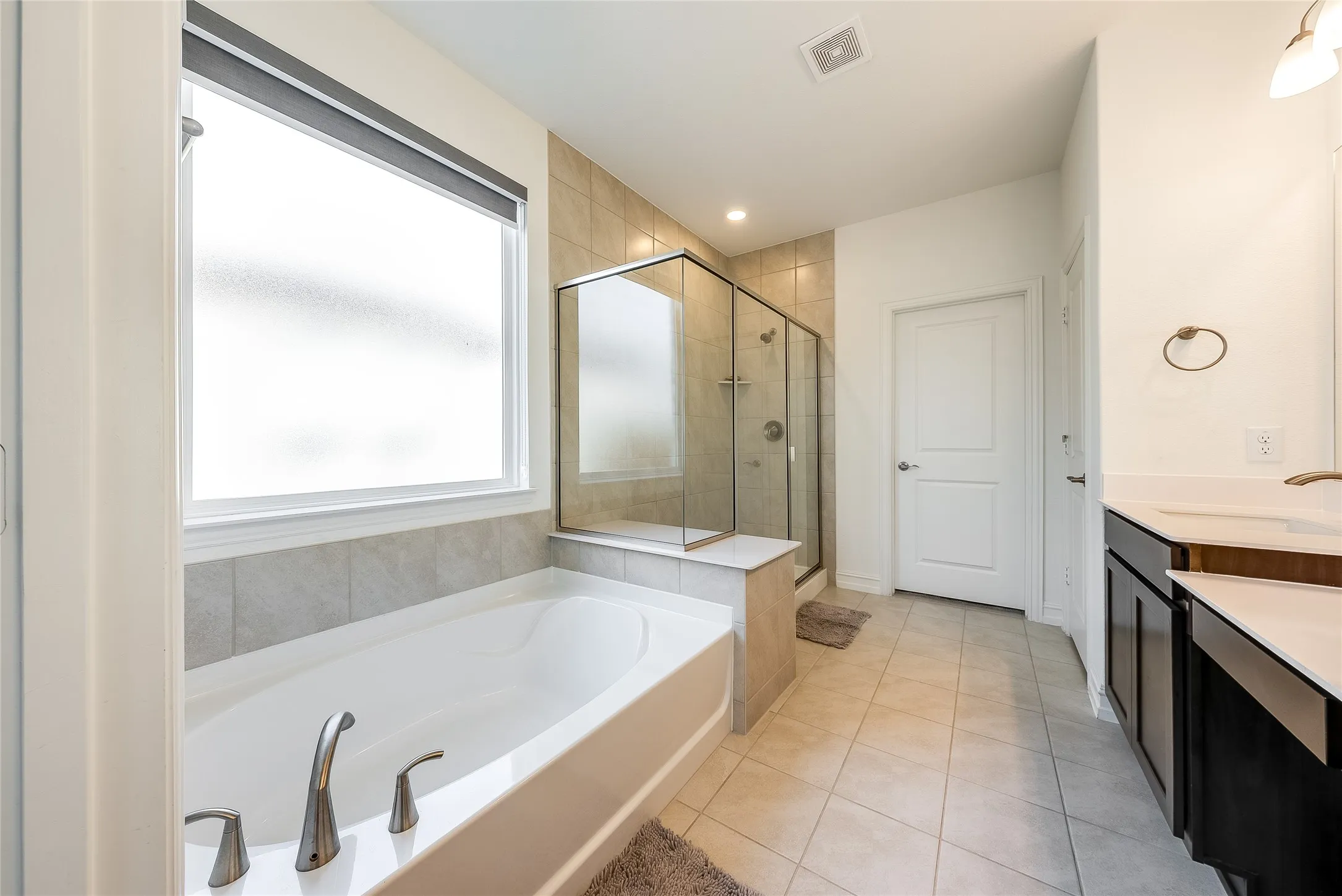 Single Family Residence For Sale in Collin County , 1420 David Drive, Anna, Texas 75409, 4 Bedroom, 3 Bathroom, 2 Garage spaces, 3,320 Sqft, built in 2024, mls#21389788, Real Estate Agent in Anna, Homes For Sale in Collin county, Homes For Sale in Anna, Realtor in Anna Texas, Real Estate Brokerage Independent Realty Texas, Luminita Cordes Realtor