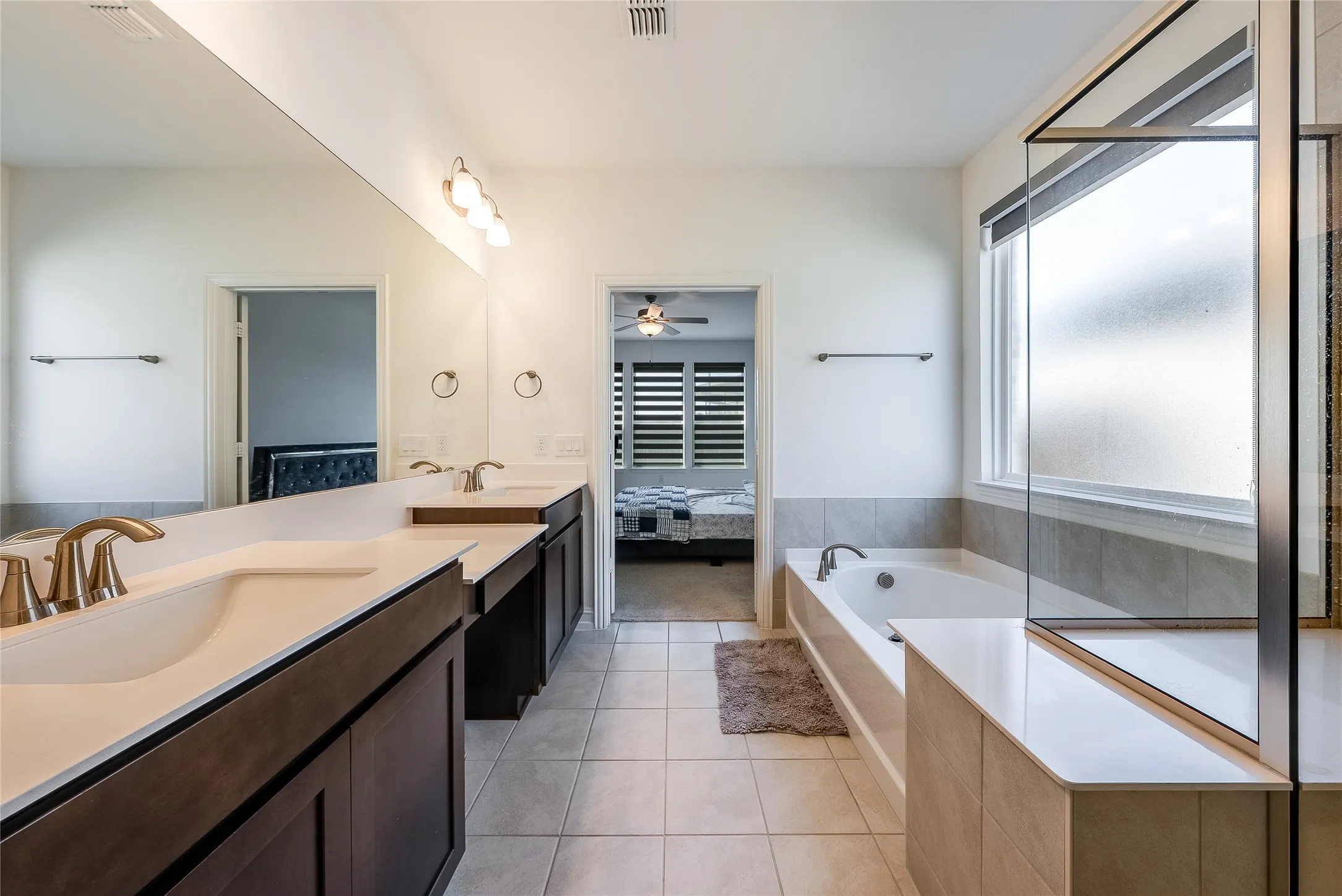 Single Family Residence For Sale in Collin County , 1420 David Drive, Anna, Texas 75409, 4 Bedroom, 3 Bathroom, 2 Garage spaces, 3,320 Sqft, built in 2024, mls#21389788, Real Estate Agent in Anna, Homes For Sale in Collin county, Homes For Sale in Anna, Realtor in Anna Texas, Real Estate Brokerage Independent Realty Texas, Luminita Cordes Realtor