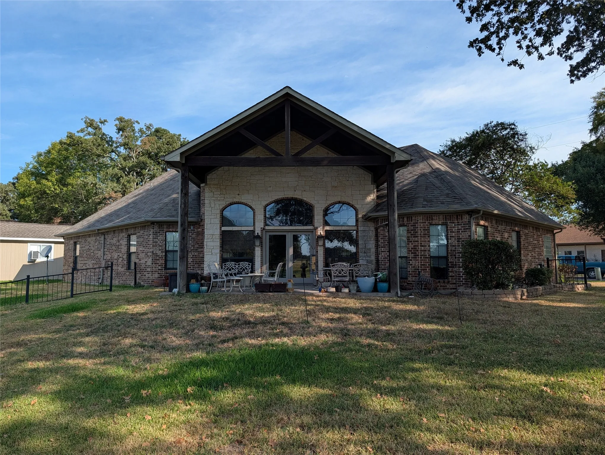 Single Family Residence For Sale in Kaufman County , 10644 Buddy Parker Road, Kemp, Texas 75143, 4 Bedroom, 3 Bathroom, 2 Garage spaces, 2,519 Sqft, built in 2002, mls#21399730, Real Estate Agent in Kemp, Homes For Sale in Kaufman county, Homes For Sale in Kemp, Realtor in Kemp Texas, Real Estate Brokerage Independent Realty Texas, Luminita Cordes Realtor