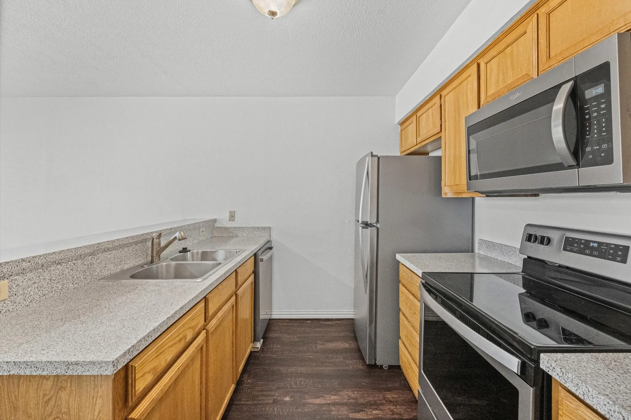 Single Family Residence For Sale in Denton County , 2812 Paisley Street, Denton, Texas 76209, 3 Bedroom, 2 Bathroom, 2 Garage spaces, 1,220 Sqft, built in 1985, mls#21397226, Real Estate Agent in Denton, Homes For Sale in Denton county, Homes For Sale in Denton, Realtor in Denton Texas, Real Estate Brokerage Independent Realty Texas, Luminita Cordes Realtor