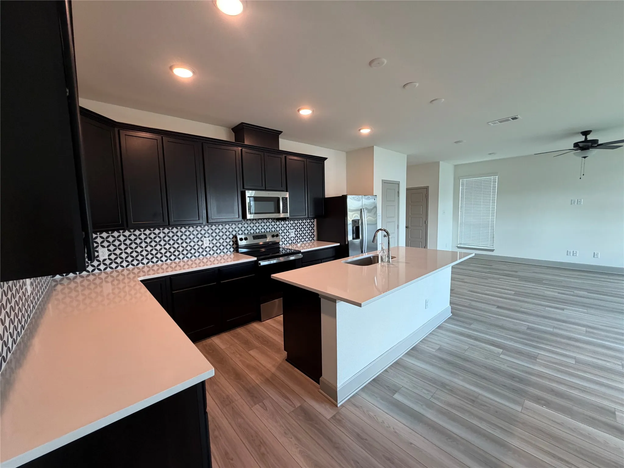 Single Family Residence For Rent in Mc Lennan County , 1220 Elise Avenue, Waco, Texas 76706, 4 Bedroom, 4 Bathroom, 2 Garage spaces, 2,016 Sqft, built in 2024, mls#21399725, Real Estate Agent in Waco, Homes For Rent in Mc Lennan county, Homes For Rent in Waco, Realtor in Waco Texas, Real Estate Brokerage Independent Realty Texas, Luminita Cordes Realtor