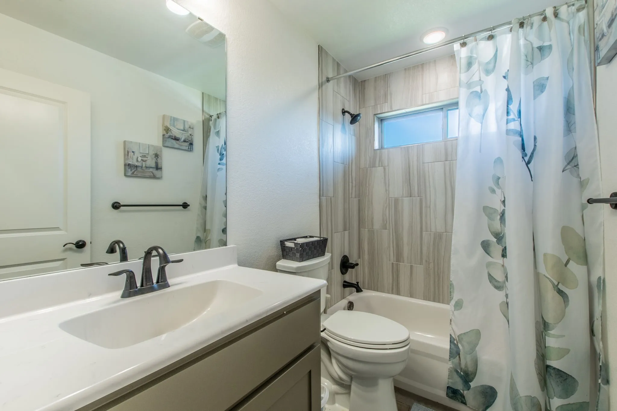 Single Family Residence For Sale in Bell County , 2410 SANDPIPER Drive, Killeen, Texas 76542, 4 Bedroom, 3 Bathroom, 2 Garage spaces, 2,196 Sqft, built in 2021, mls#21396109, Real Estate Agent in Killeen, Homes For Sale in Bell county, Homes For Sale in Killeen, Realtor in Killeen Texas, Real Estate Brokerage Independent Realty Texas, Luminita Cordes Realtor