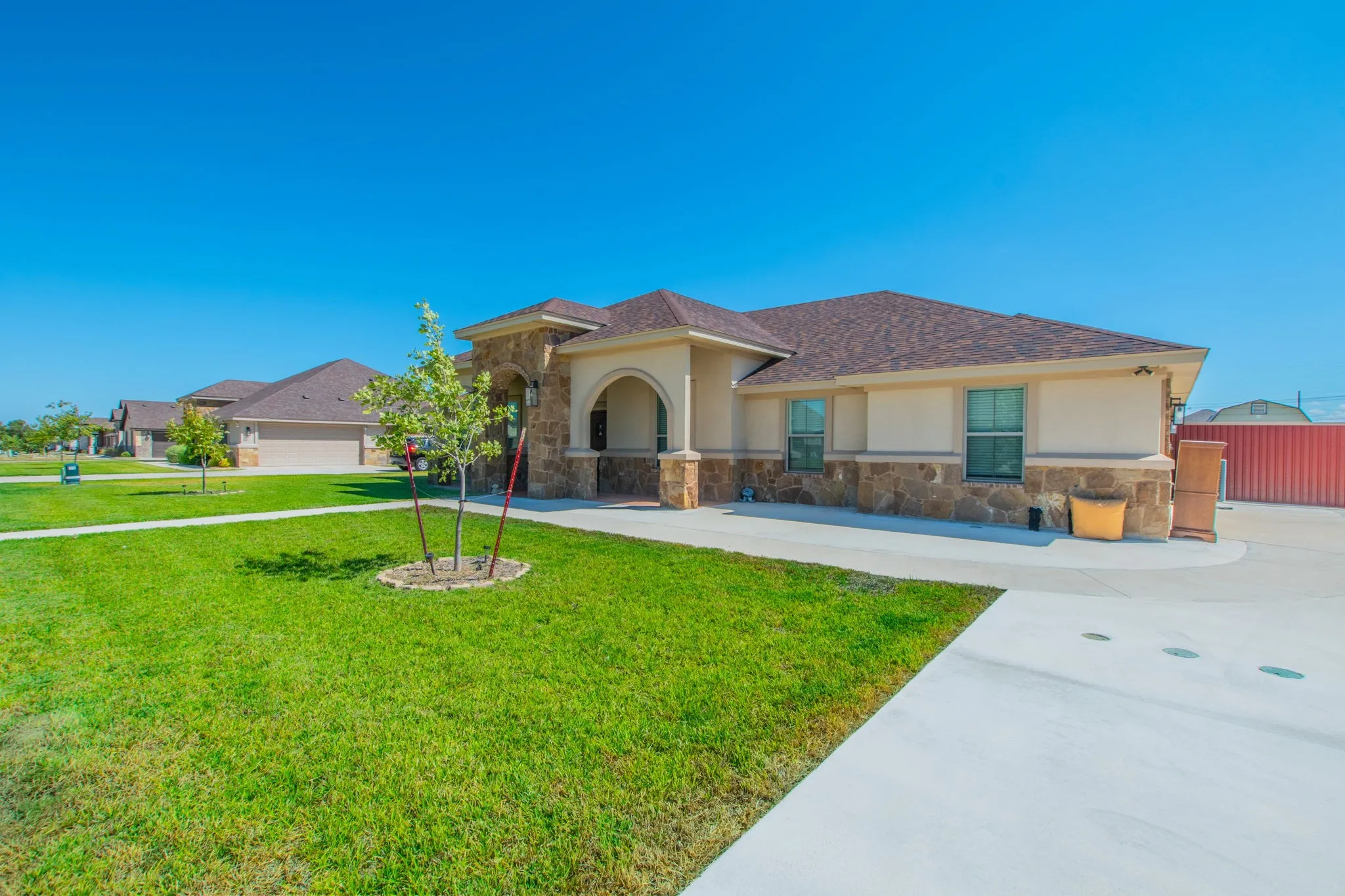 Single Family Residence For Sale in Bell County , 2410 SANDPIPER Drive, Killeen, Texas 76542, 4 Bedroom, 3 Bathroom, 2 Garage spaces, 2,196 Sqft, built in 2021, mls#21396109, Real Estate Agent in Killeen, Homes For Sale in Bell county, Homes For Sale in Killeen, Realtor in Killeen Texas, Real Estate Brokerage Independent Realty Texas, Luminita Cordes Realtor