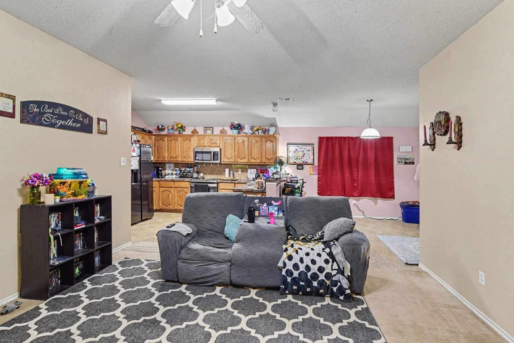 Single Family Residence For Sale in Rockwall County , 701 Silverleaf Court, Royse City, Texas 75189, 3 Bedroom, 2 Bathroom, 2 Garage spaces, 1,523 Sqft, built in 2005, mls#21397418, Real Estate Agent in Royse City, Homes For Sale in Rockwall county, Homes For Sale in Royse City, Realtor in Royse City Texas, Real Estate Brokerage Independent Realty Texas, Luminita Cordes Realtor