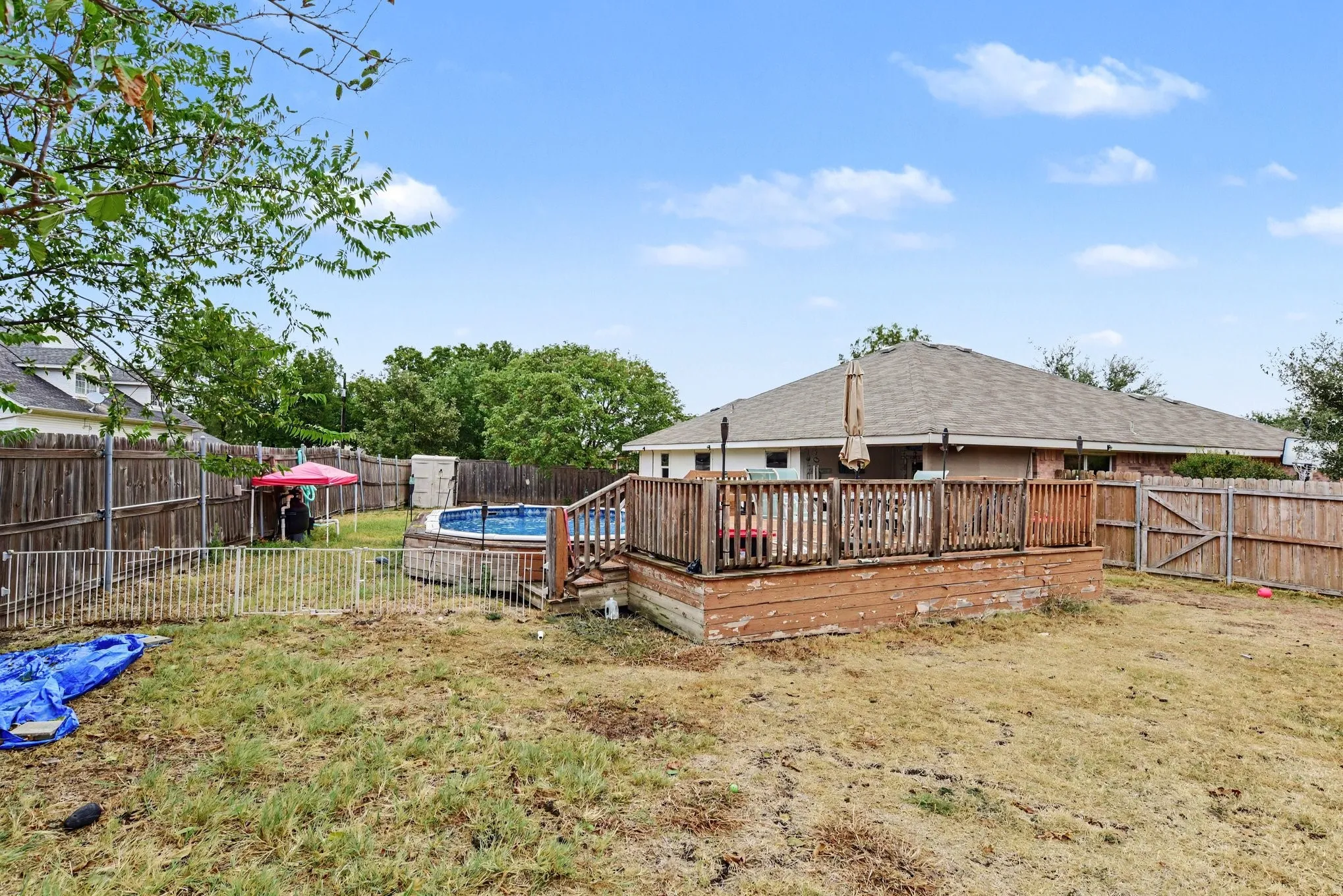 Single Family Residence For Sale in Rockwall County , 701 Silverleaf Court, Royse City, Texas 75189, 3 Bedroom, 2 Bathroom, 2 Garage spaces, 1,523 Sqft, built in 2005, mls#21397418, Real Estate Agent in Royse City, Homes For Sale in Rockwall county, Homes For Sale in Royse City, Realtor in Royse City Texas, Real Estate Brokerage Independent Realty Texas, Luminita Cordes Realtor