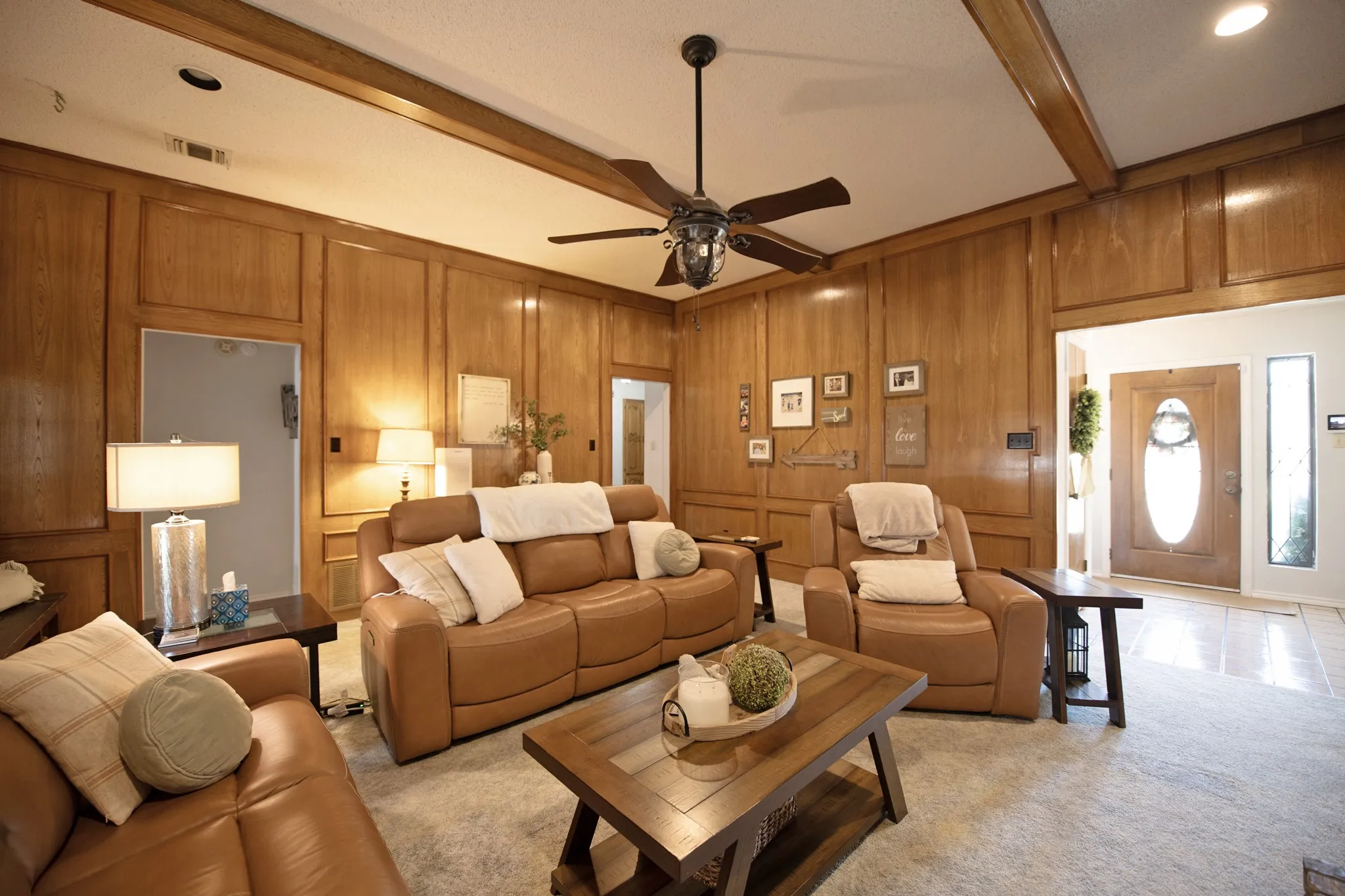Single Family Residence For Rent in Dallas County , 4709 Knollview Lane, Mesquite, Texas 75150, 4 Bedroom, 3 Bathroom, 2 Garage spaces, 2,292 Sqft, built in 1984, mls#21399744, Real Estate Agent in Mesquite, Homes For Rent in Dallas county, Homes For Rent in Mesquite, Realtor in Mesquite Texas, Real Estate Brokerage Independent Realty Texas, Luminita Cordes Realtor