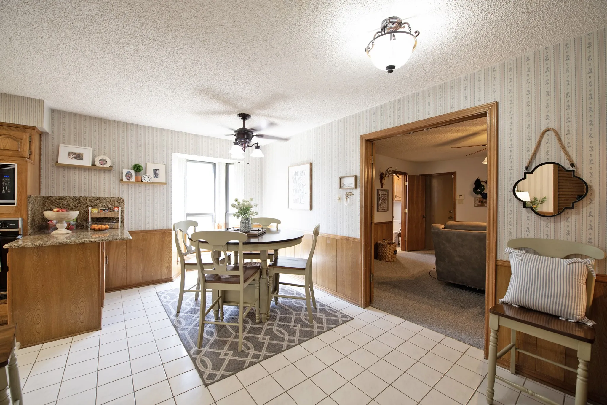 Single Family Residence For Rent in Dallas County , 4709 Knollview Lane, Mesquite, Texas 75150, 4 Bedroom, 3 Bathroom, 2 Garage spaces, 2,292 Sqft, built in 1984, mls#21399744, Real Estate Agent in Mesquite, Homes For Rent in Dallas county, Homes For Rent in Mesquite, Realtor in Mesquite Texas, Real Estate Brokerage Independent Realty Texas, Luminita Cordes Realtor