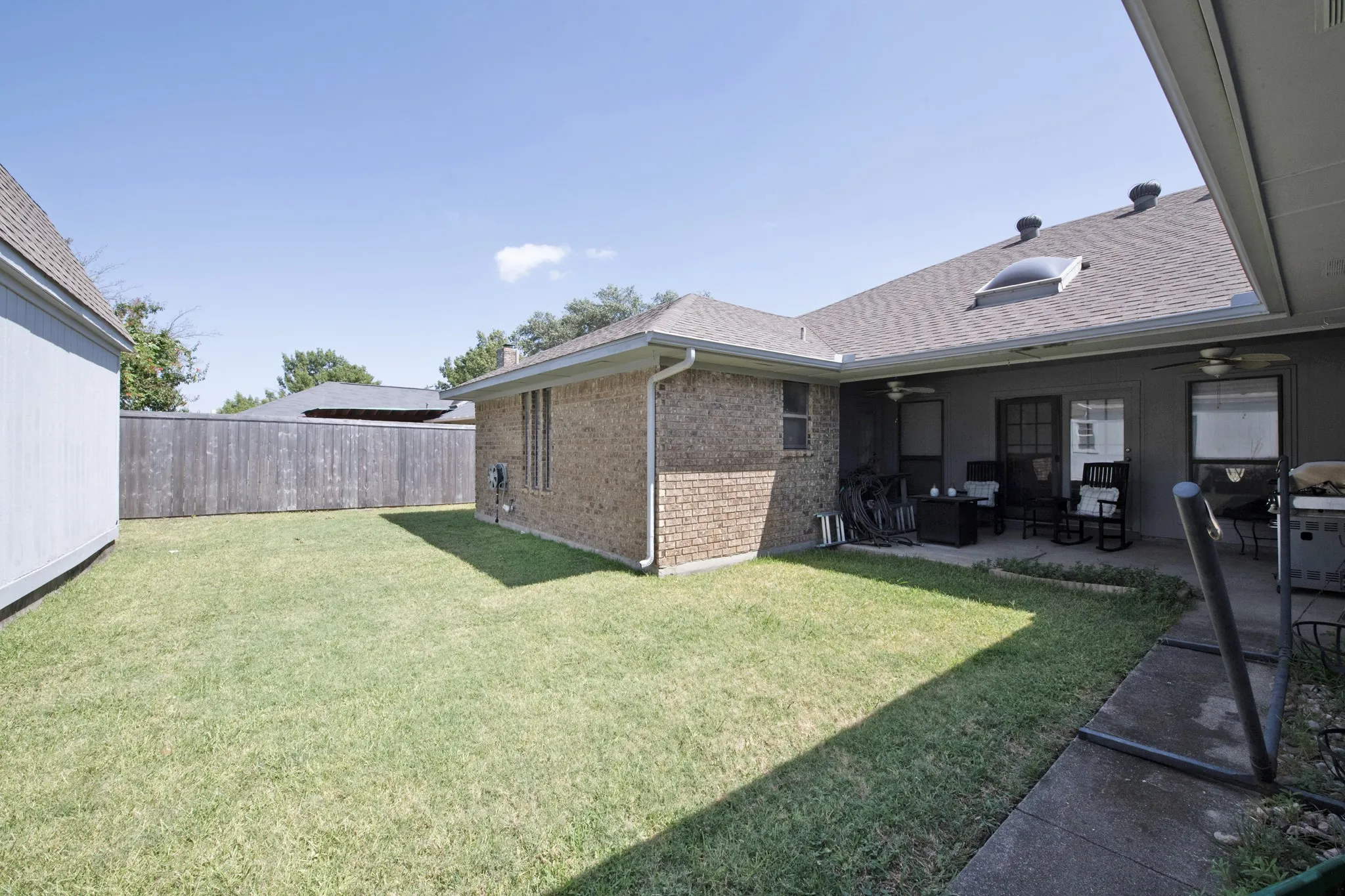 Single Family Residence For Rent in Dallas County , 4709 Knollview Lane, Mesquite, Texas 75150, 4 Bedroom, 3 Bathroom, 2 Garage spaces, 2,292 Sqft, built in 1984, mls#21399744, Real Estate Agent in Mesquite, Homes For Rent in Dallas county, Homes For Rent in Mesquite, Realtor in Mesquite Texas, Real Estate Brokerage Independent Realty Texas, Luminita Cordes Realtor
