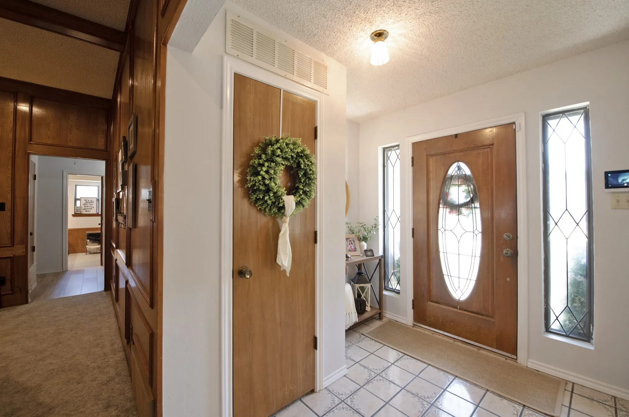 Single Family Residence For Rent in Dallas County , 4709 Knollview Lane, Mesquite, Texas 75150, 4 Bedroom, 3 Bathroom, 2 Garage spaces, 2,292 Sqft, built in 1984, mls#21399744, Real Estate Agent in Mesquite, Homes For Rent in Dallas county, Homes For Rent in Mesquite, Realtor in Mesquite Texas, Real Estate Brokerage Independent Realty Texas, Luminita Cordes Realtor