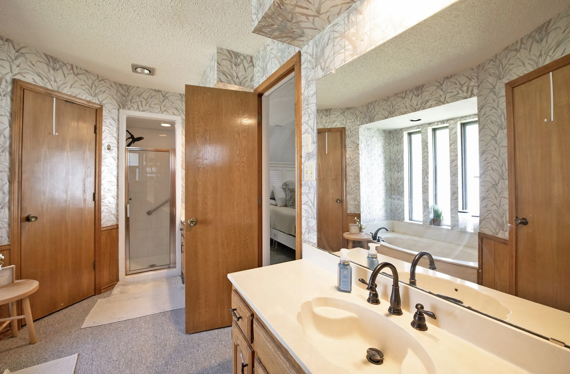 Single Family Residence For Rent in Dallas County , 4709 Knollview Lane, Mesquite, Texas 75150, 4 Bedroom, 3 Bathroom, 2 Garage spaces, 2,292 Sqft, built in 1984, mls#21399744, Real Estate Agent in Mesquite, Homes For Rent in Dallas county, Homes For Rent in Mesquite, Realtor in Mesquite Texas, Real Estate Brokerage Independent Realty Texas, Luminita Cordes Realtor