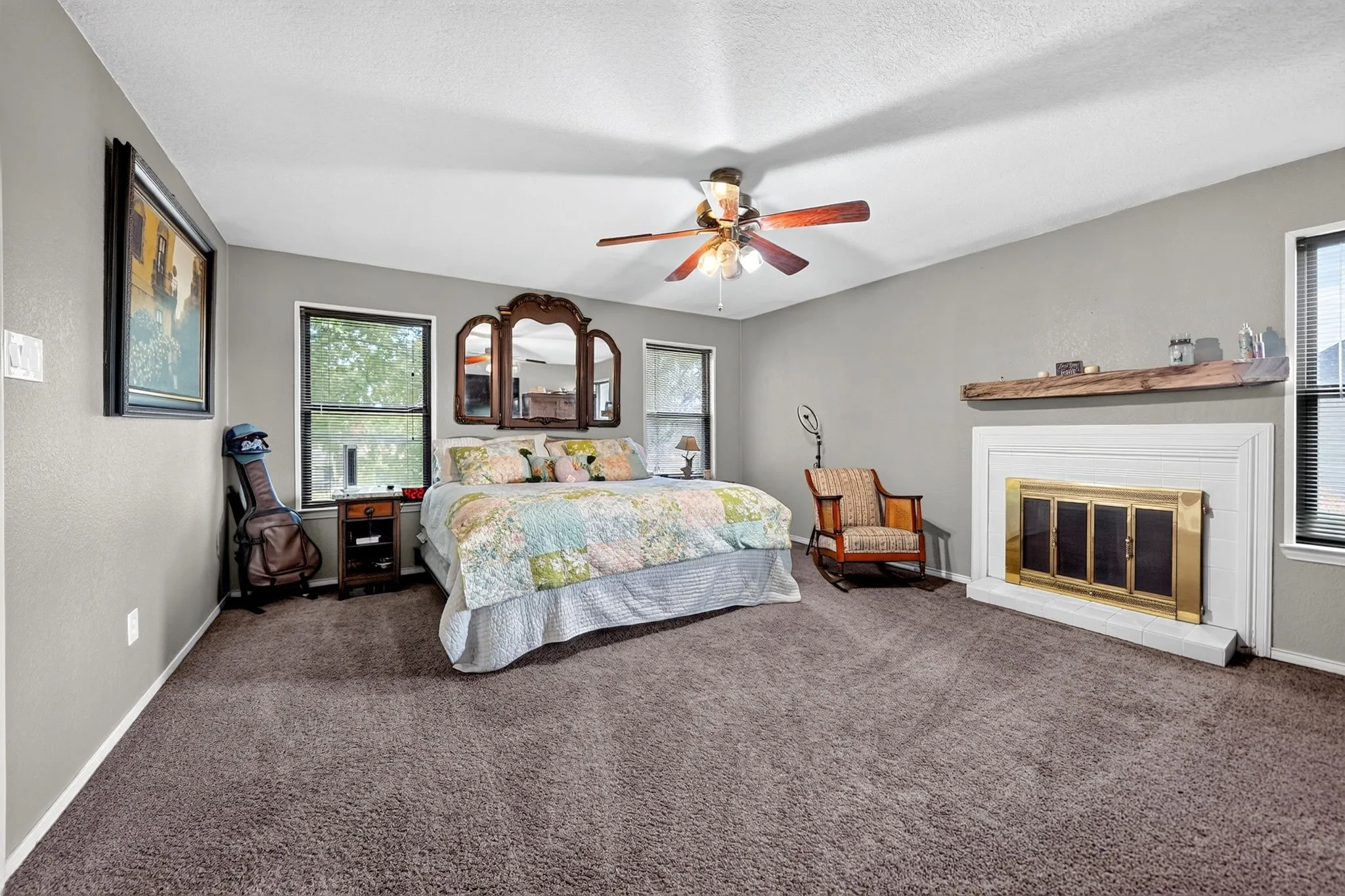 Single Family Residence For Sale in Kaufman County , 2104 Lajolla Drive, Kaufman, Texas 75142, 3 Bedroom, 3 Bathroom, 2 Garage spaces, 2,658 Sqft, built in 1983, mls#21394408, Real Estate Agent in Kaufman, Homes For Sale in Kaufman county, Homes For Sale in Kaufman, Realtor in Kaufman Texas, Real Estate Brokerage Independent Realty Texas, Luminita Cordes Realtor