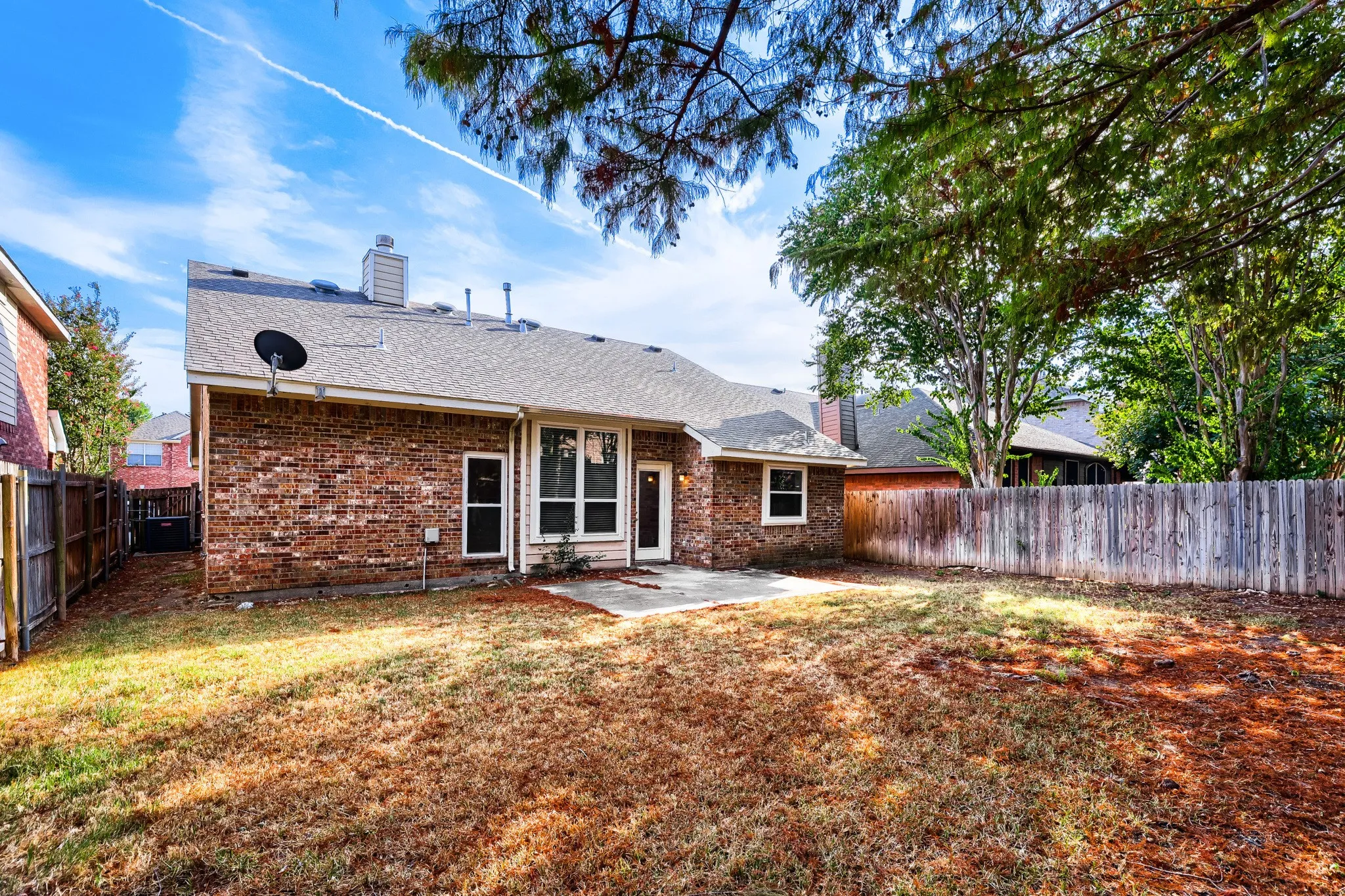 Single Family Residence For Sale in Collin County , 3328 Woodbluff Lane, Mc Kinney, Texas 75071, 3 Bedroom, 2 Bathroom, 2 Garage spaces, 1,686 Sqft, built in 1998, mls#21394618, Real Estate Agent in Mc Kinney, Homes For Sale in Collin county, Homes For Sale in Mc Kinney, Realtor in Mc Kinney Texas, Real Estate Brokerage Independent Realty Texas, Luminita Cordes Realtor