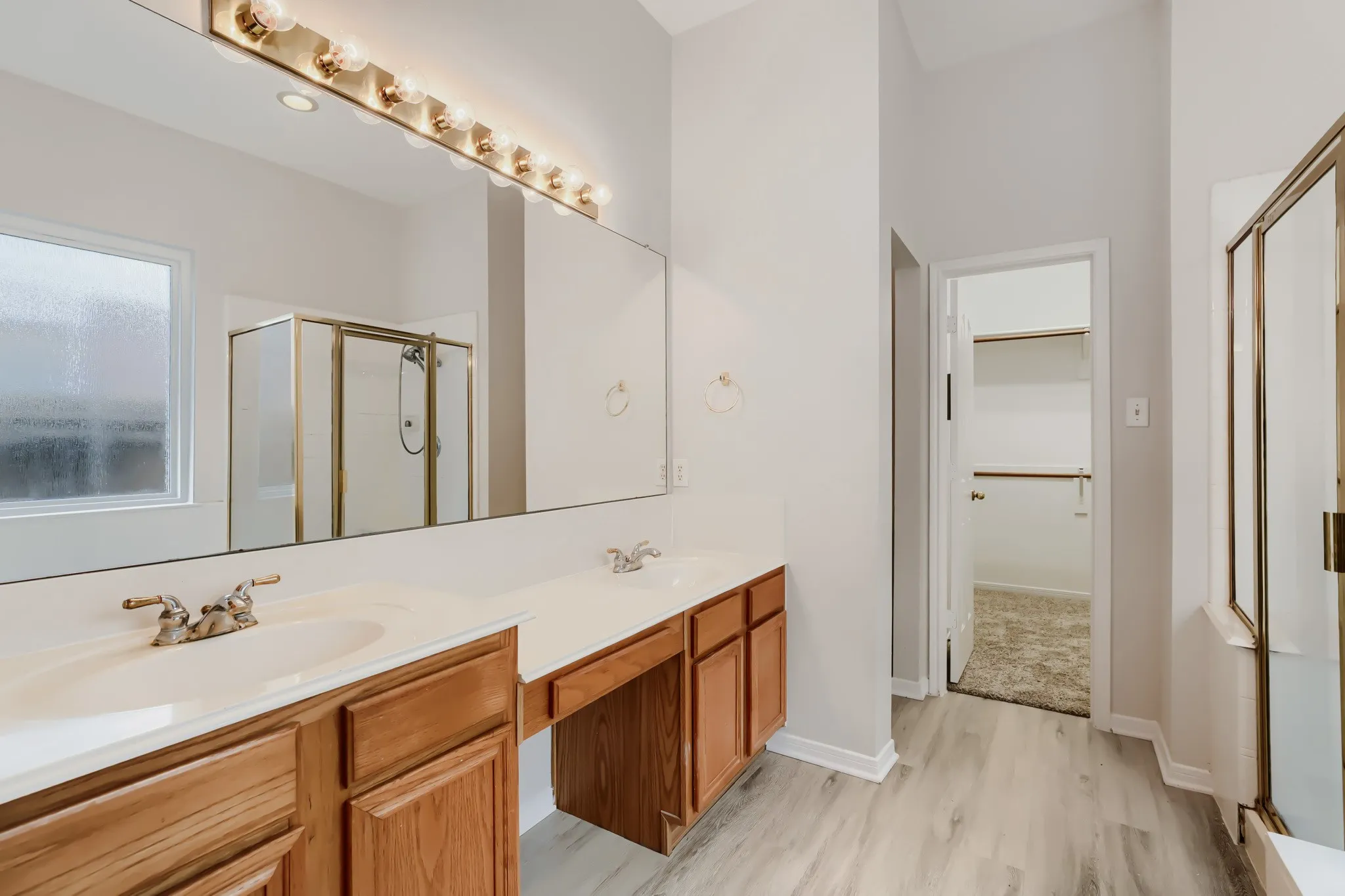 Single Family Residence For Sale in Collin County , 3328 Woodbluff Lane, Mc Kinney, Texas 75071, 3 Bedroom, 2 Bathroom, 2 Garage spaces, 1,686 Sqft, built in 1998, mls#21394618, Real Estate Agent in Mc Kinney, Homes For Sale in Collin county, Homes For Sale in Mc Kinney, Realtor in Mc Kinney Texas, Real Estate Brokerage Independent Realty Texas, Luminita Cordes Realtor