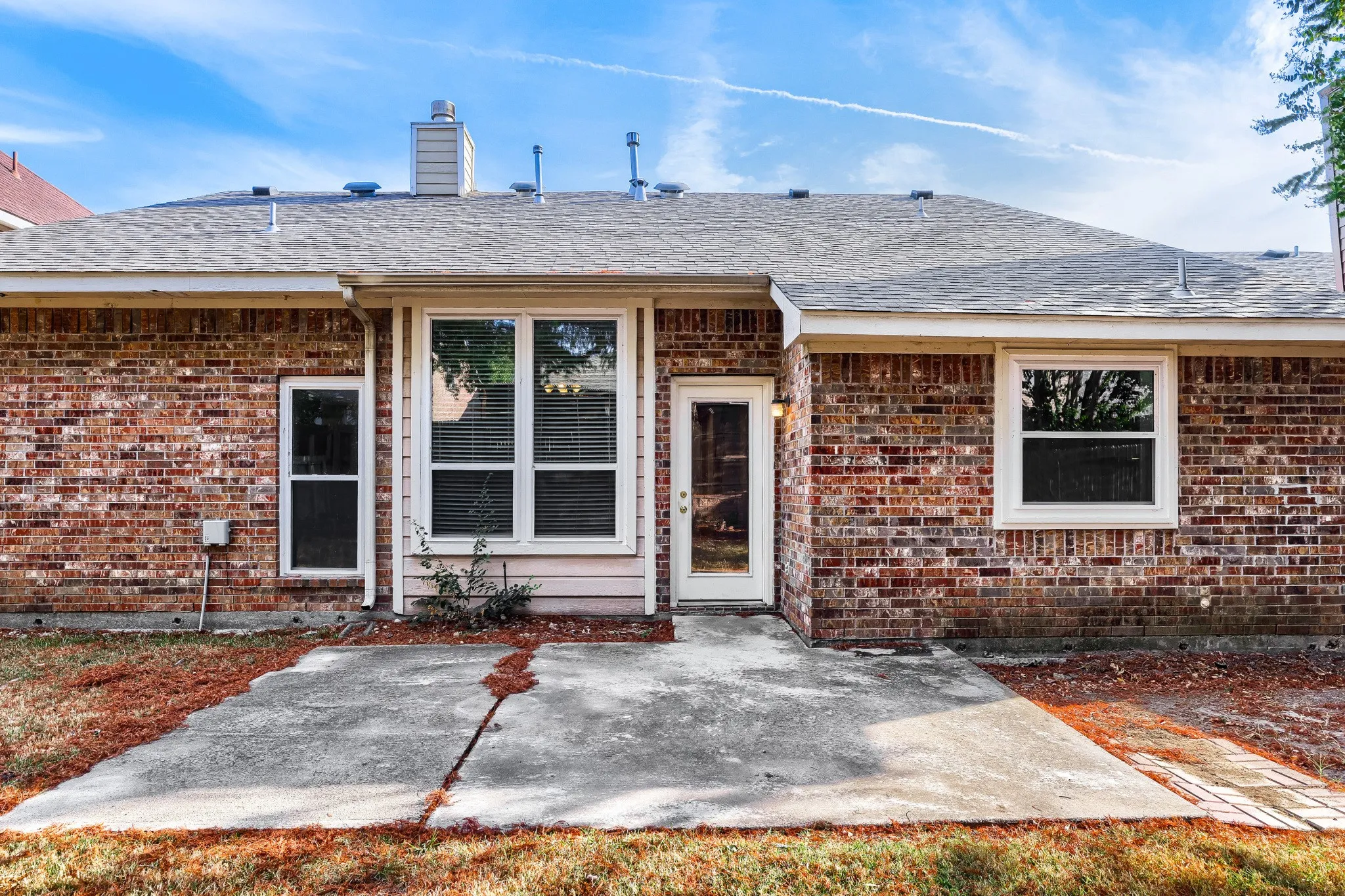 Single Family Residence For Sale in Collin County , 3328 Woodbluff Lane, Mc Kinney, Texas 75071, 3 Bedroom, 2 Bathroom, 2 Garage spaces, 1,686 Sqft, built in 1998, mls#21394618, Real Estate Agent in Mc Kinney, Homes For Sale in Collin county, Homes For Sale in Mc Kinney, Realtor in Mc Kinney Texas, Real Estate Brokerage Independent Realty Texas, Luminita Cordes Realtor