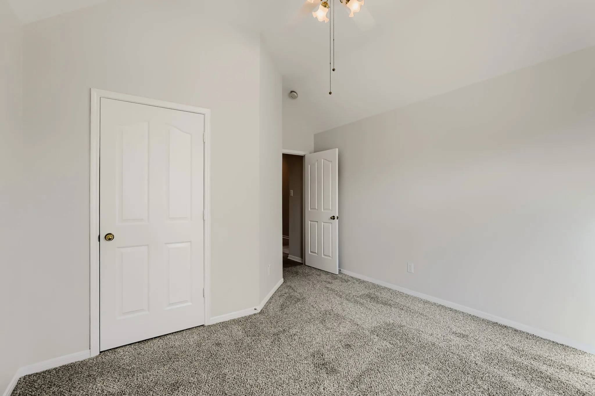 Single Family Residence For Sale in Collin County , 3328 Woodbluff Lane, Mc Kinney, Texas 75071, 3 Bedroom, 2 Bathroom, 2 Garage spaces, 1,686 Sqft, built in 1998, mls#21394618, Real Estate Agent in Mc Kinney, Homes For Sale in Collin county, Homes For Sale in Mc Kinney, Realtor in Mc Kinney Texas, Real Estate Brokerage Independent Realty Texas, Luminita Cordes Realtor