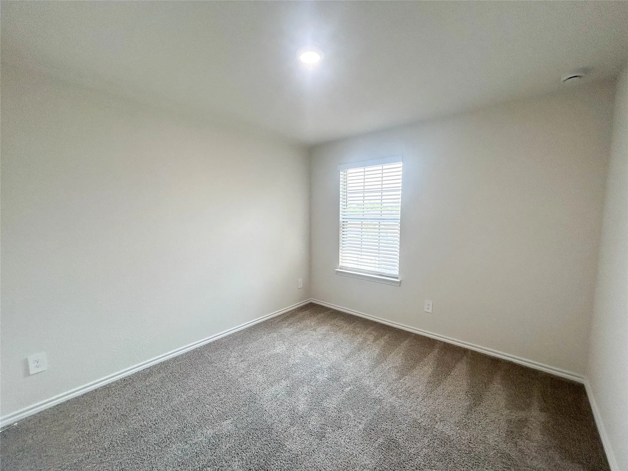 Single Family Residence For Rent in Ellis County , 935 Keystone Court, Ferris, Texas 75125, 4 Bedroom, 3 Bathroom, 2 Garage spaces, 2,124 Sqft, built in 2023, mls#21399761, Real Estate Agent in Ferris, Homes For Rent in Ellis county, Homes For Rent in Ferris, Realtor in Ferris Texas, Real Estate Brokerage Independent Realty Texas, Luminita Cordes Realtor
